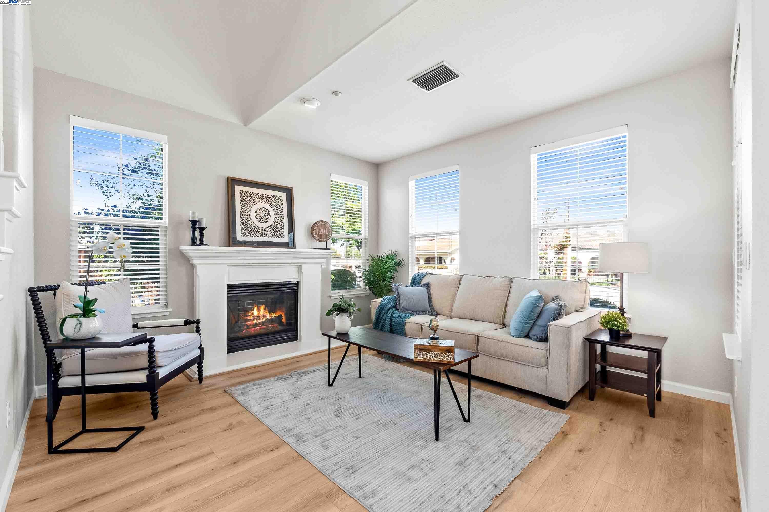 Detail Gallery Image 4 of 45 For 6235 Robertson Ave, Newark,  CA 94560 - 4 Beds | 3 Baths