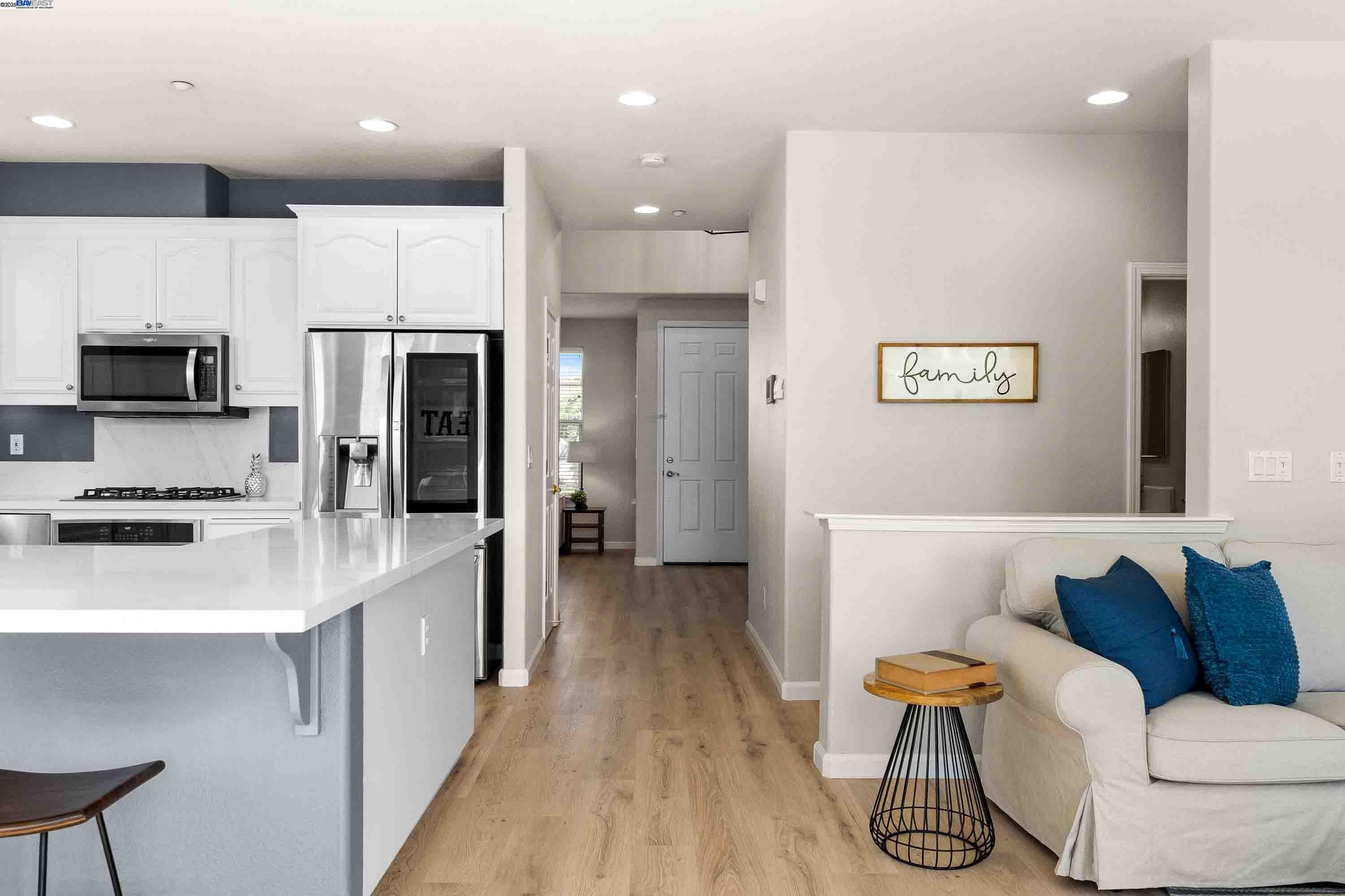Detail Gallery Image 9 of 45 For 6235 Robertson Ave, Newark,  CA 94560 - 4 Beds | 3 Baths