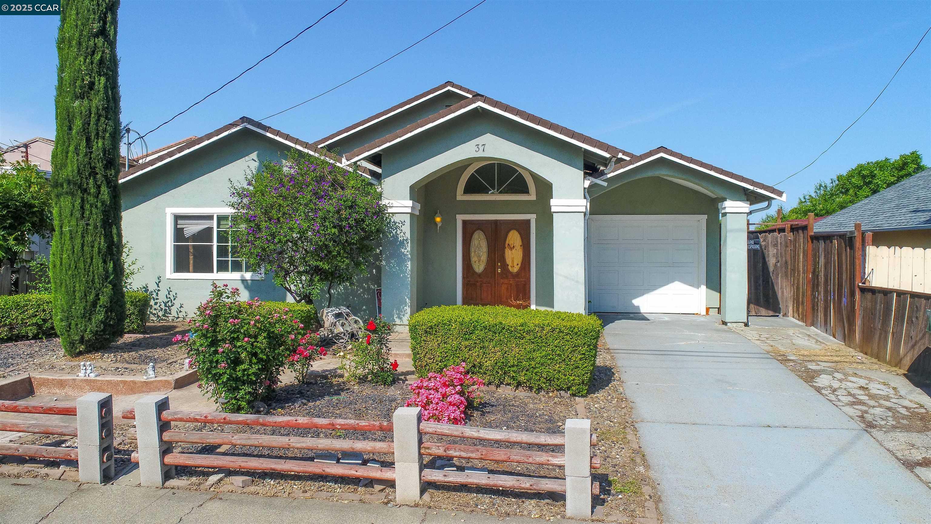 Detail Gallery Image 1 of 39 For 37 Wharf Dr, Bay Point,  CA 94565 - 3 Beds | 1 Baths