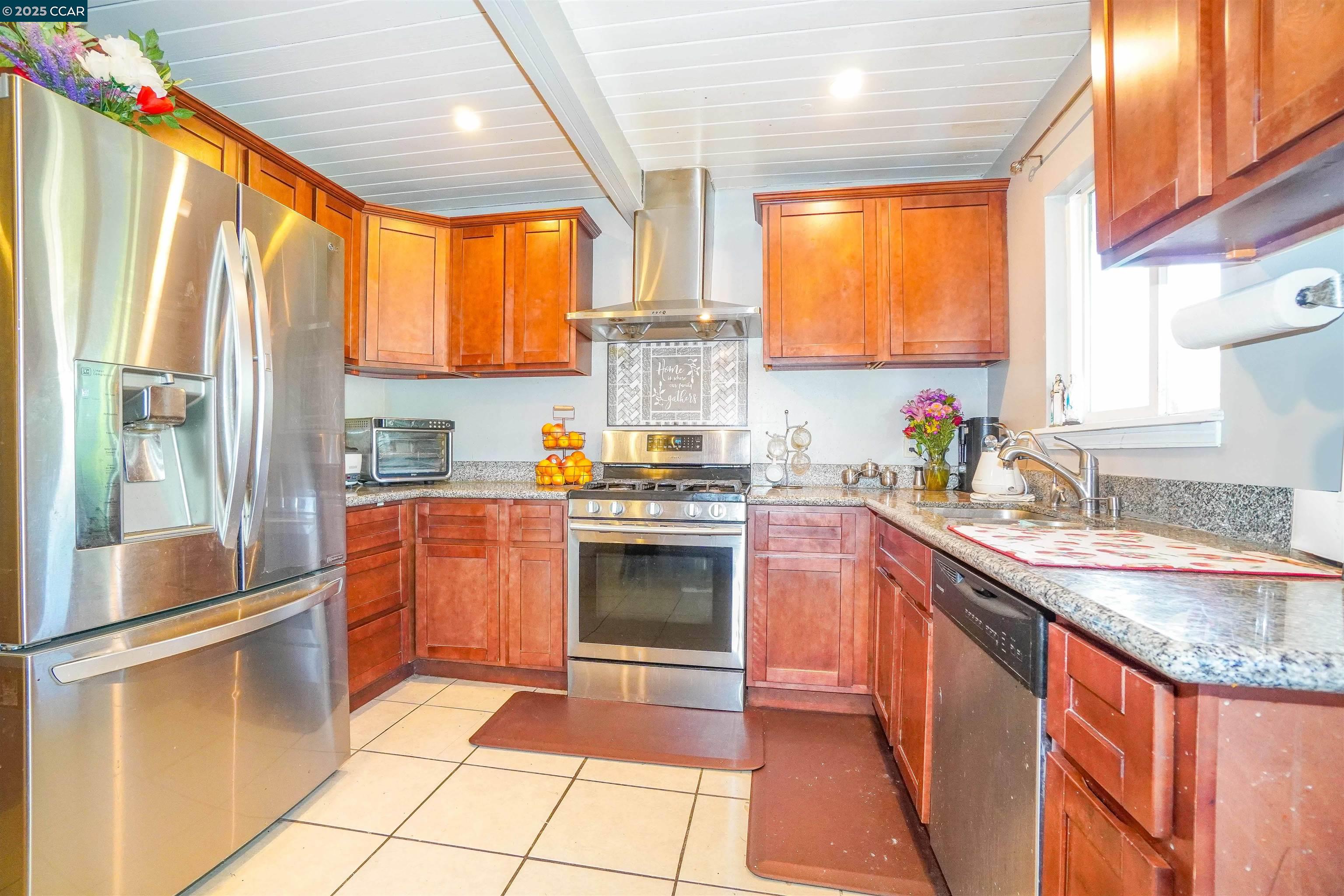 Detail Gallery Image 8 of 39 For 37 Wharf Dr, Bay Point,  CA 94565 - 3 Beds | 1 Baths