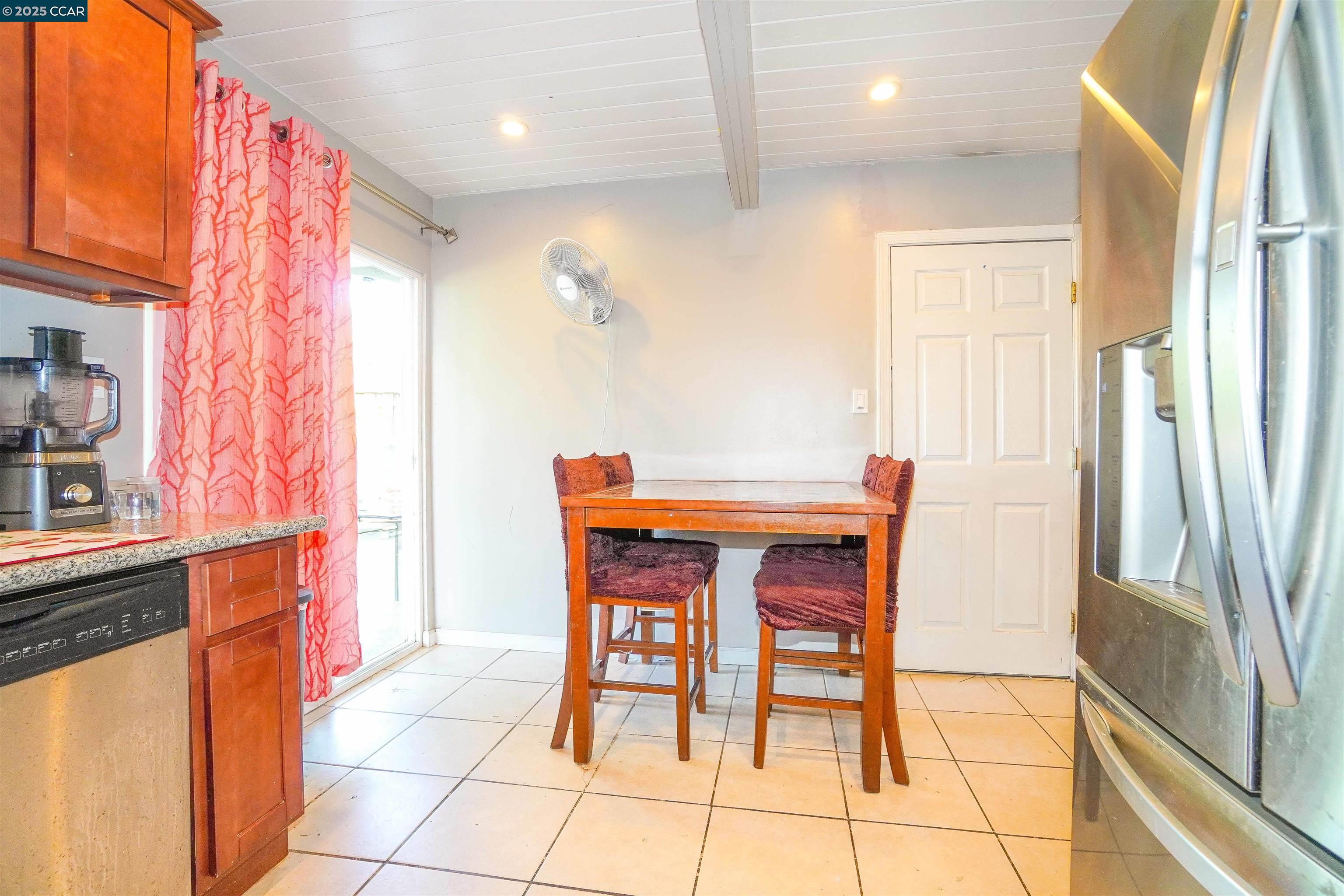 Detail Gallery Image 9 of 39 For 37 Wharf Dr, Bay Point,  CA 94565 - 3 Beds | 1 Baths