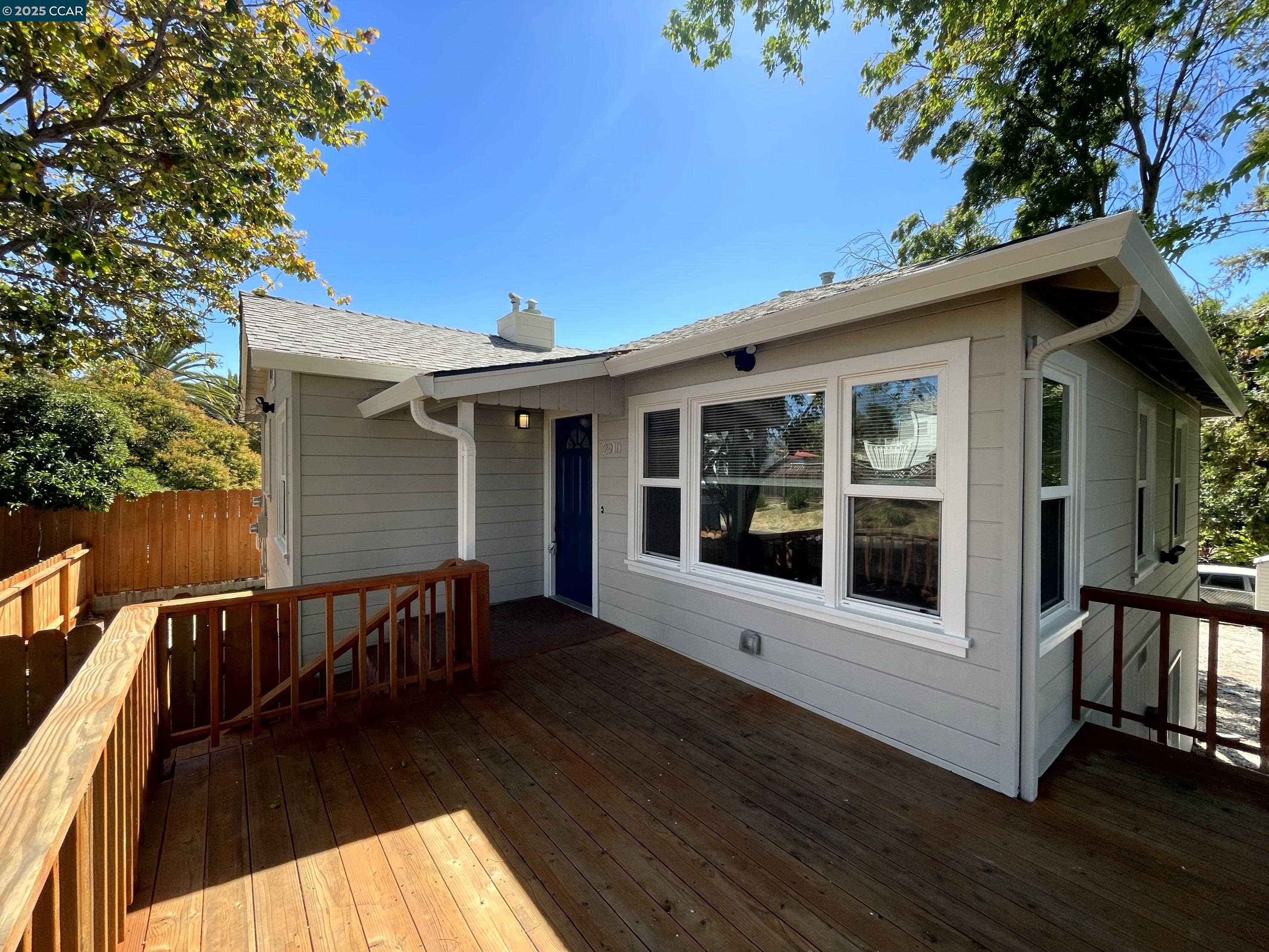 Detail Gallery Image 19 of 19 For 2910 Almond St, Martinez,  CA 94553 - 4 Beds | 3 Baths