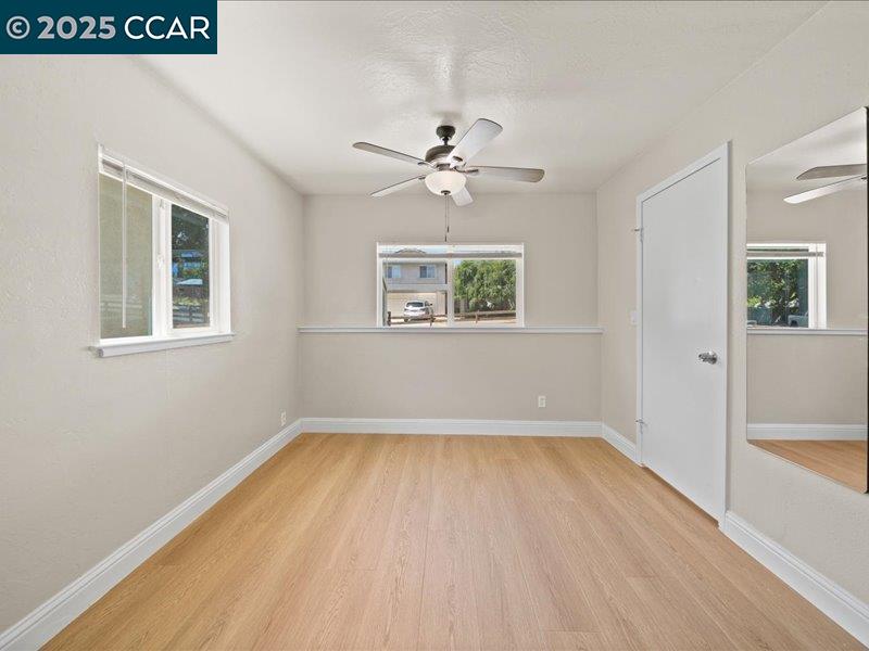 Detail Gallery Image 22 of 39 For 2910 Almond St, Martinez,  CA 94553 - 4 Beds | 3 Baths