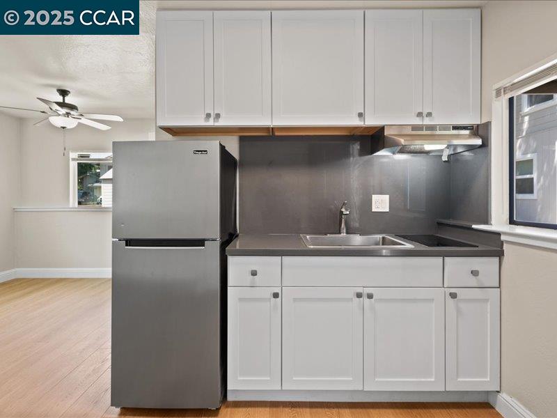 Detail Gallery Image 27 of 39 For 2910 Almond St, Martinez,  CA 94553 - 4 Beds | 3 Baths