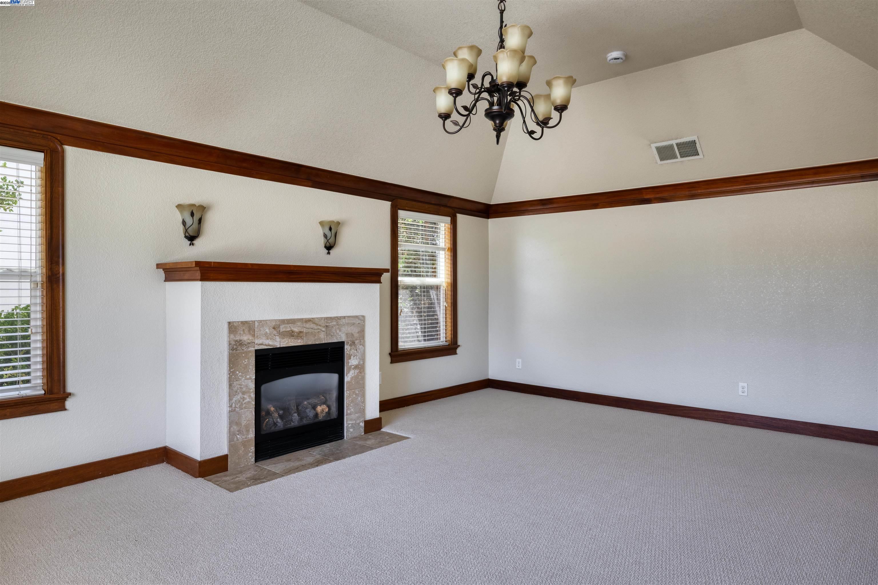 Detail Gallery Image 2 of 27 For 1637 Lemon St, Vallejo,  CA 94590 - 2 Beds | 2 Baths