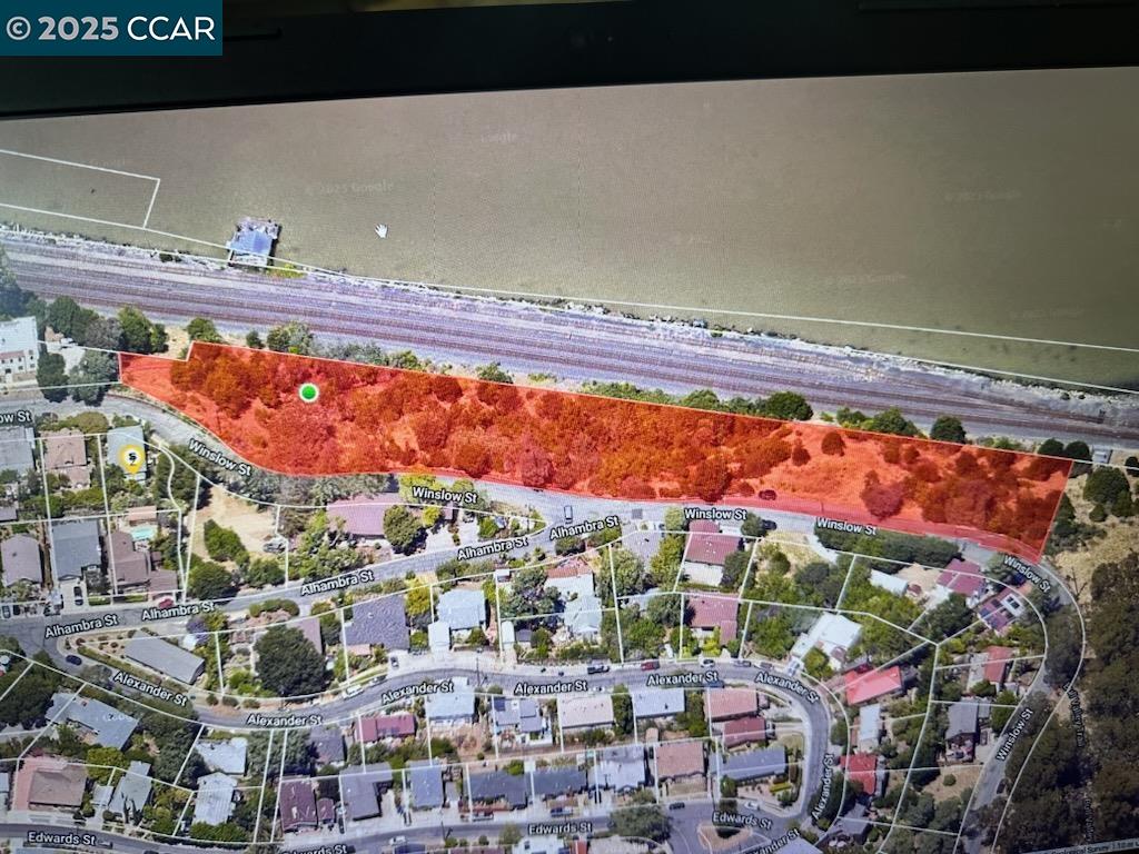 Detail Gallery Image 3 of 8 For 2.9 Ac. Winslow St, Crockett,  CA 94525 - – Beds | – Baths