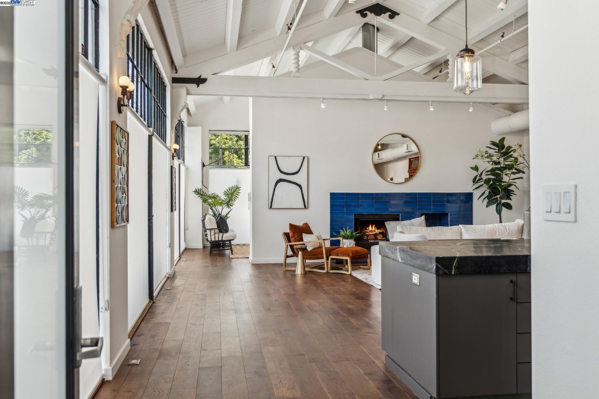 Photo #6: 41096392 Listing 
