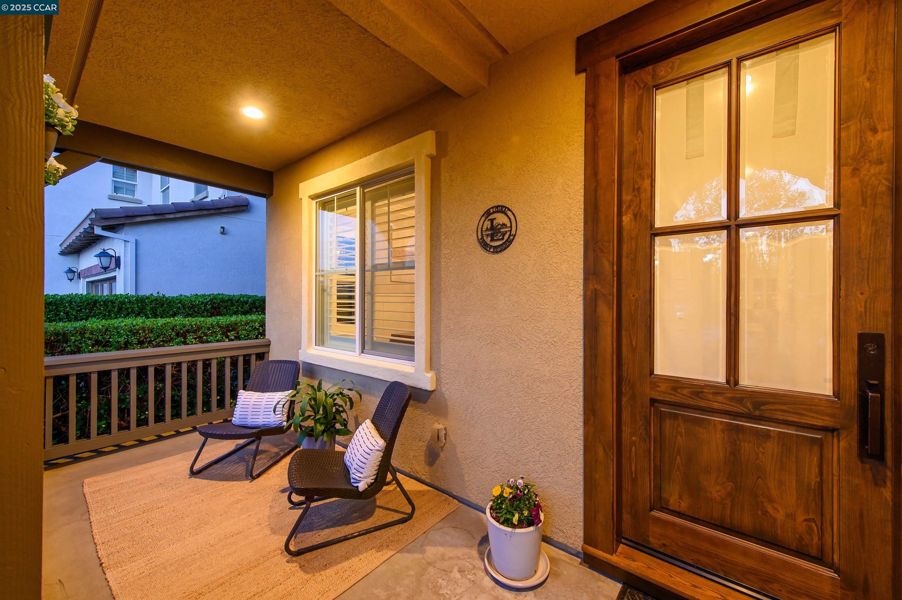 Detail Gallery Image 5 of 33 For 2261 Genoa St, Danville,  CA 94506 - 5 Beds | 3 Baths