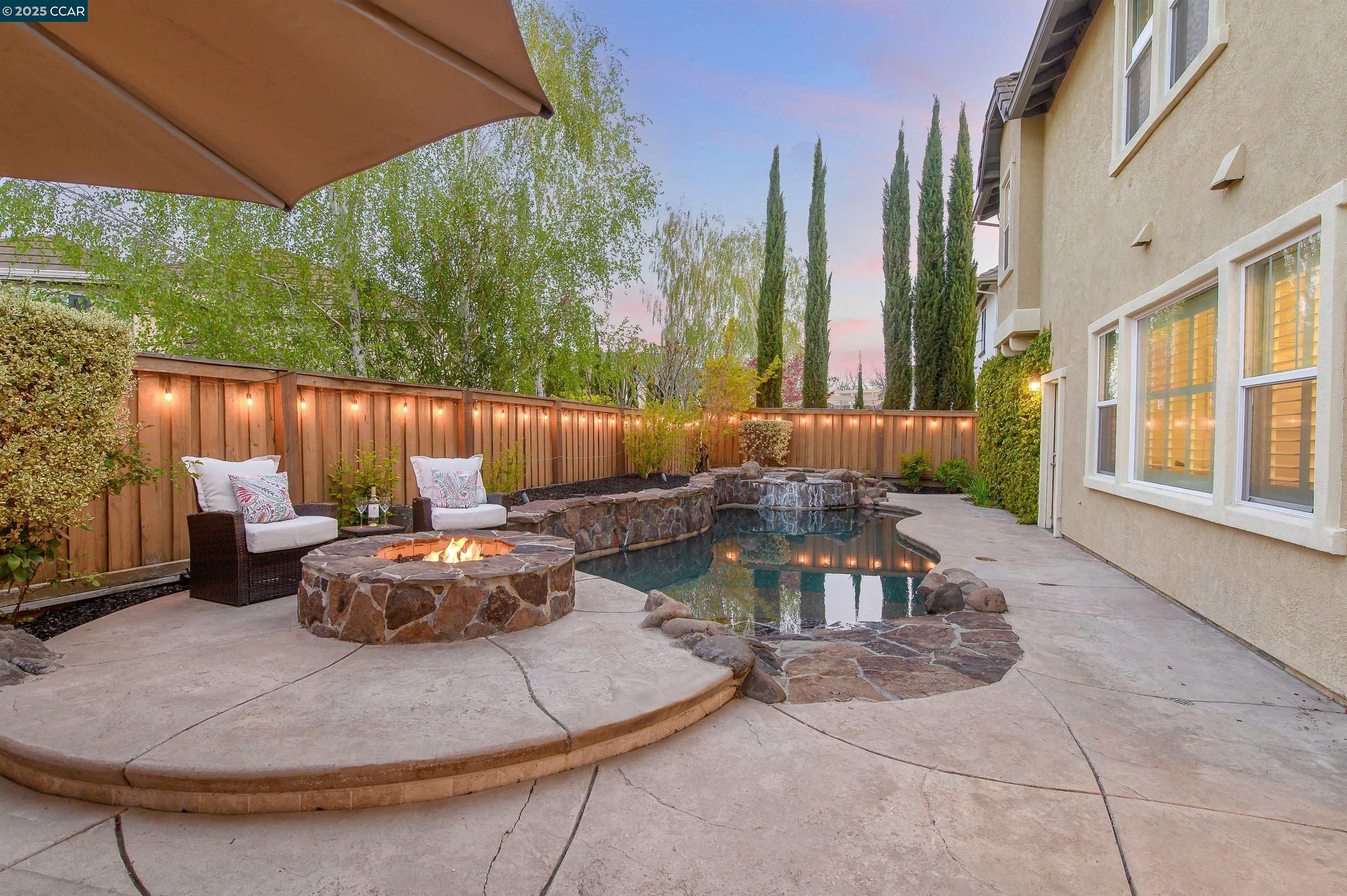 Detail Gallery Image 6 of 33 For 2261 Genoa St, Danville,  CA 94506 - 5 Beds | 3 Baths