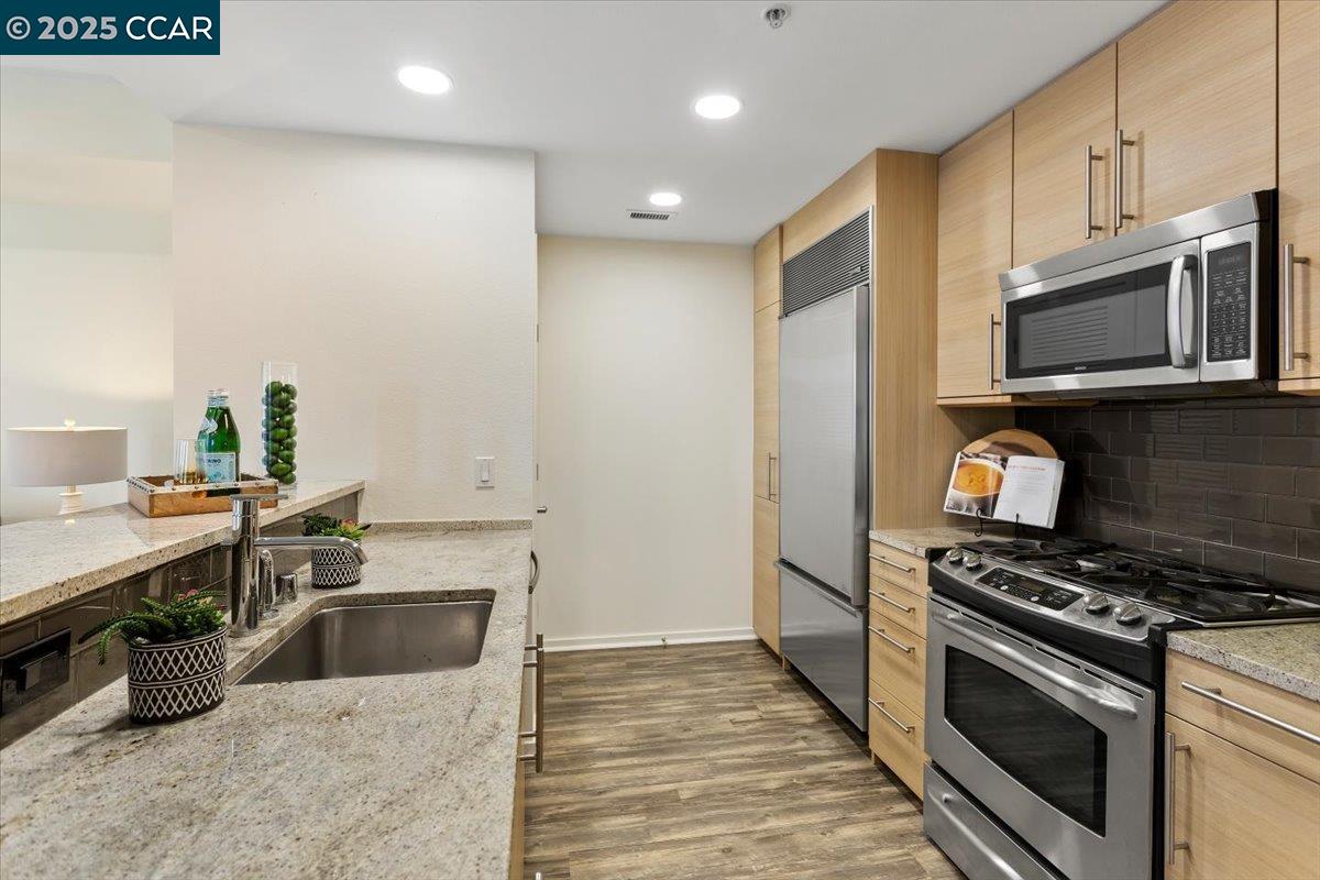 1655 N California Blvd # 312, Walnut Creek, California 94596, 1 Bedroom Bedrooms, 5 Rooms Rooms,1 BathroomBathrooms,Residential Lease,For Rent,1655 N California Blvd # 312,41096395