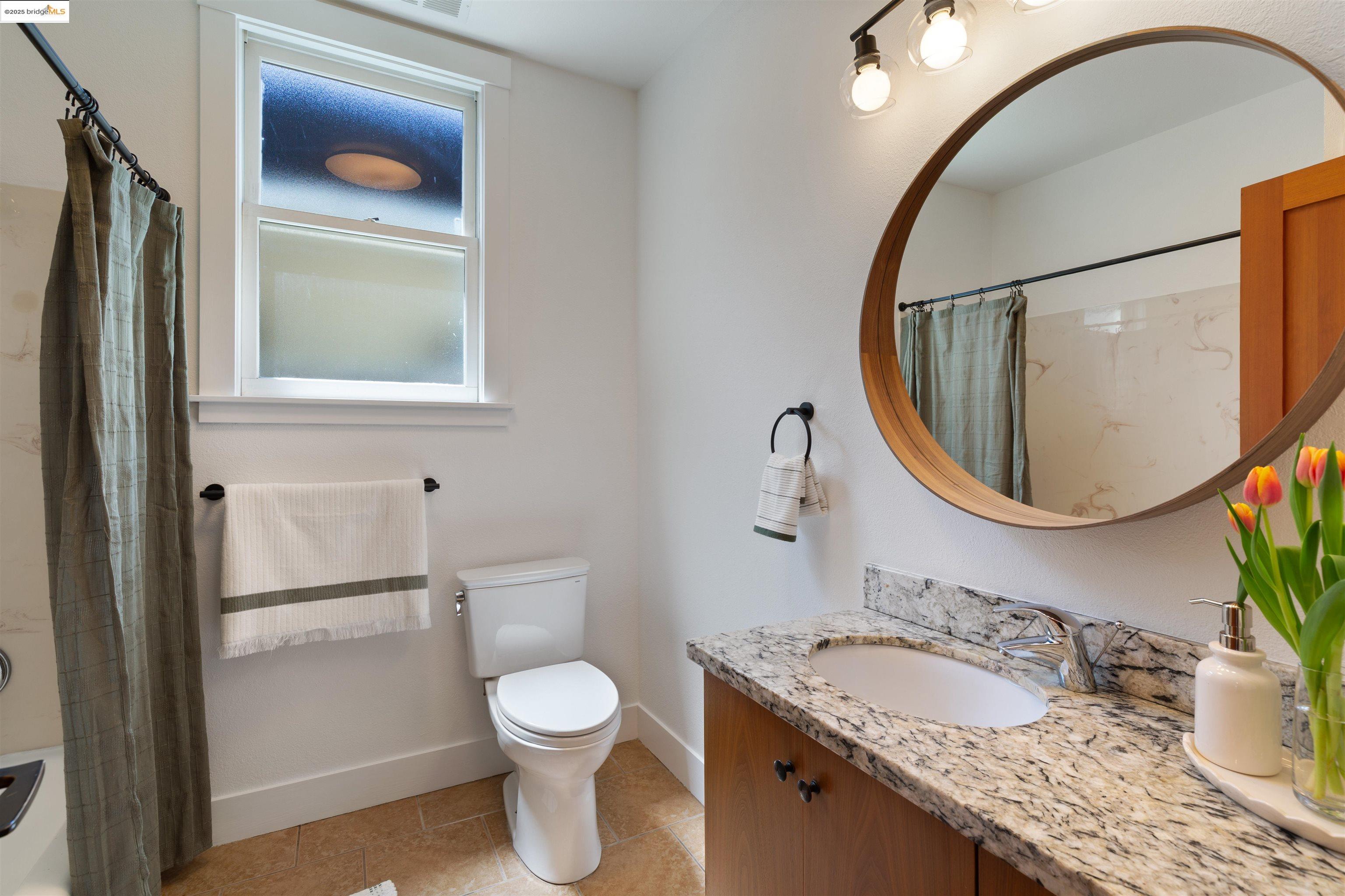 Detail Gallery Image 15 of 29 For 4507 Martin Luther King Jr Way, Oakland,  CA 94609 - – Beds | – Baths