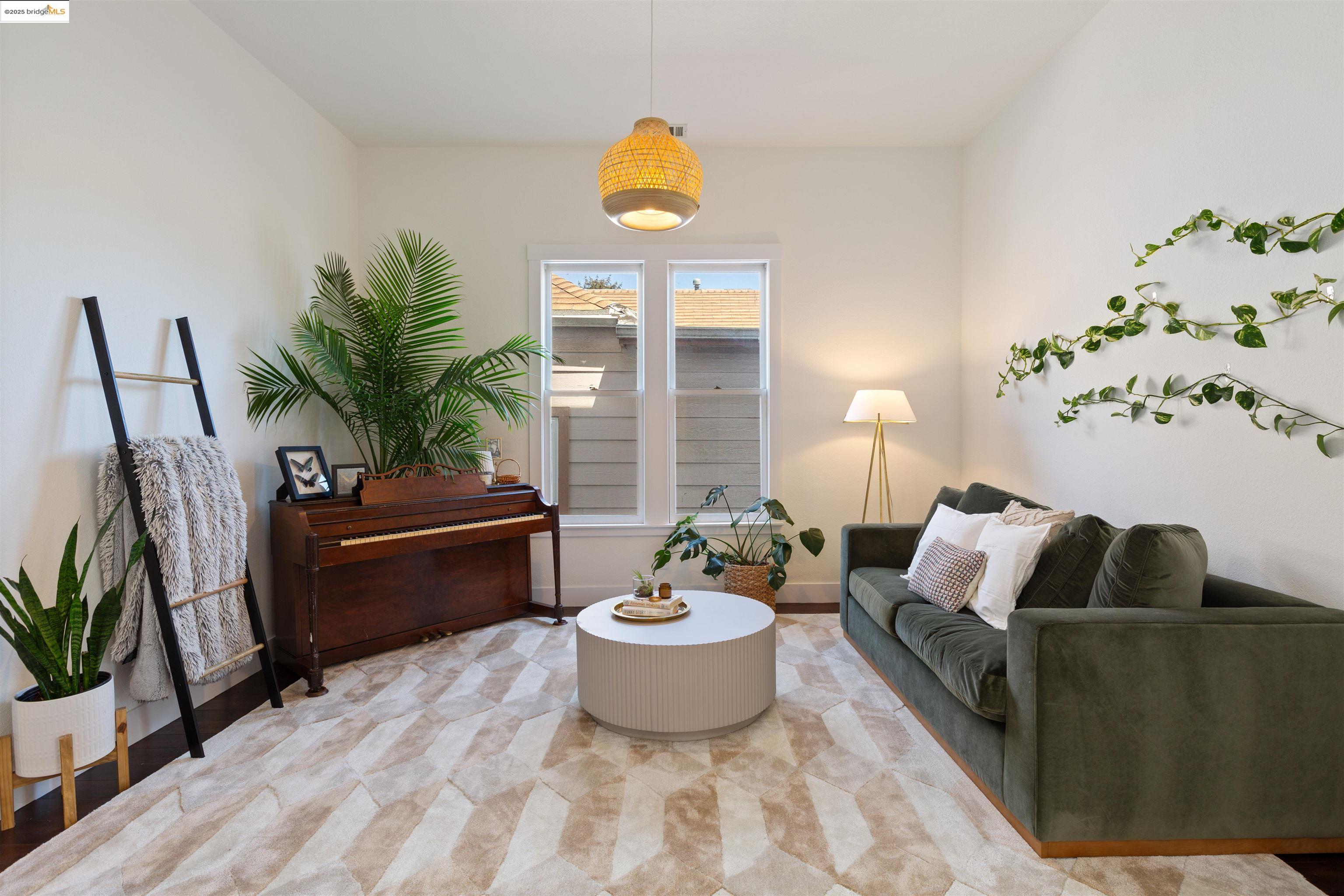 Detail Gallery Image 18 of 29 For 4507 Martin Luther King Jr Way, Oakland,  CA 94609 - – Beds | – Baths