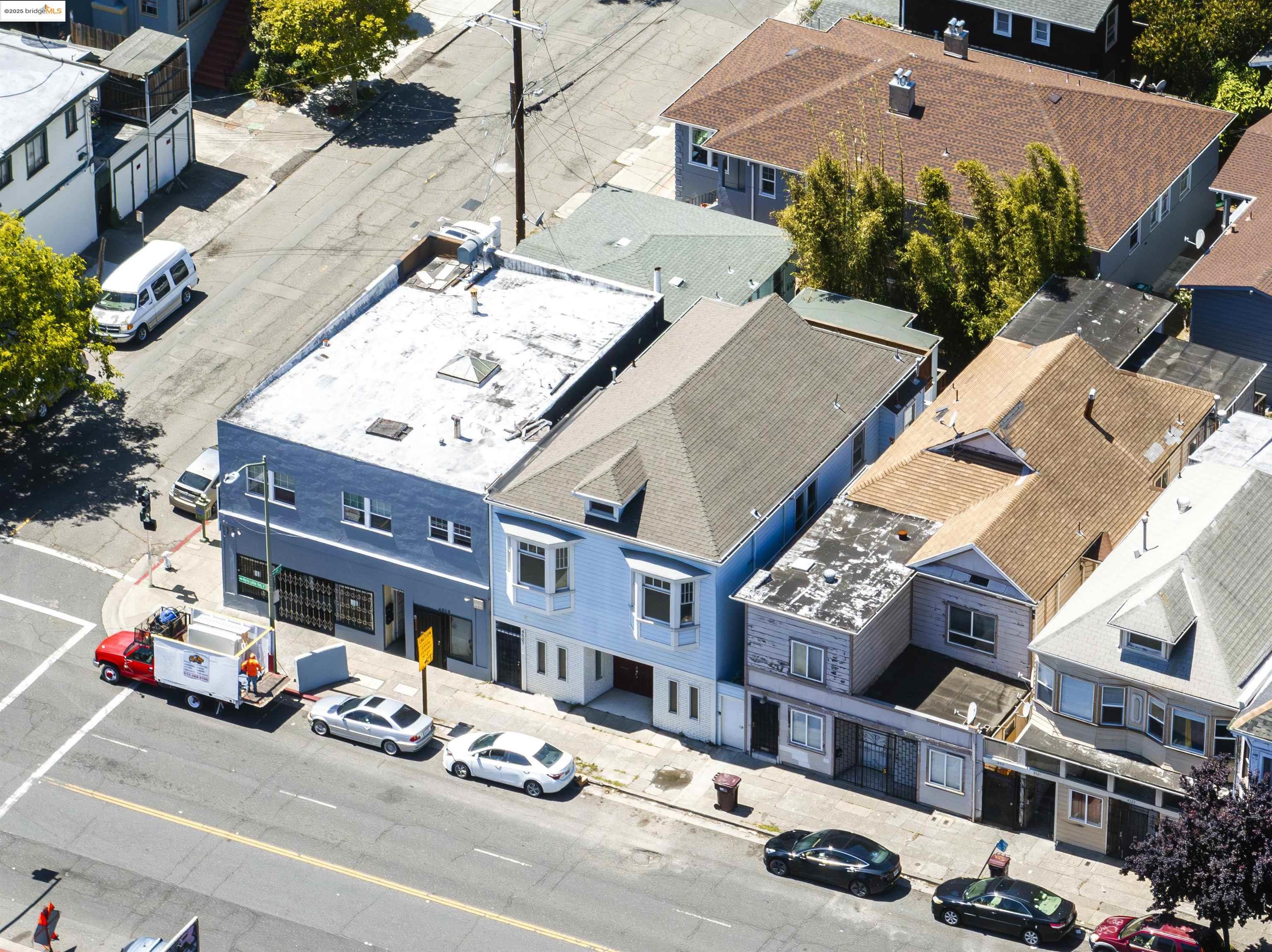 Detail Gallery Image 27 of 29 For 4507 Martin Luther King Jr Way, Oakland,  CA 94609 - – Beds | – Baths