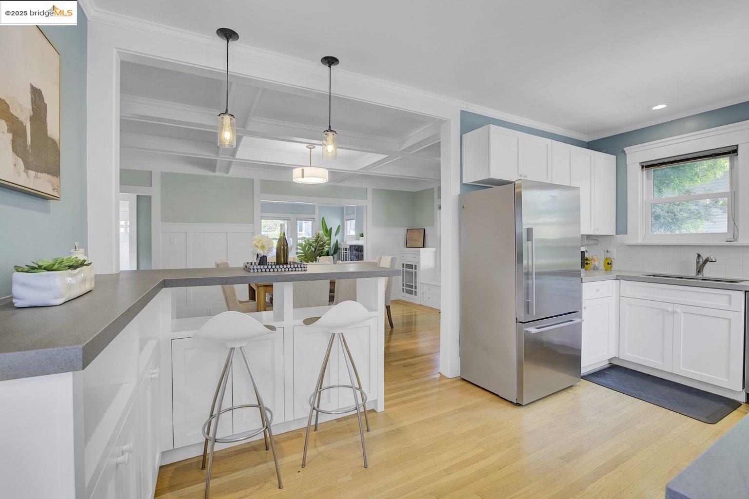 Detail Gallery Image 16 of 51 For 2134 Ward St, Berkeley,  CA 94705 - 4 Beds | 2 Baths