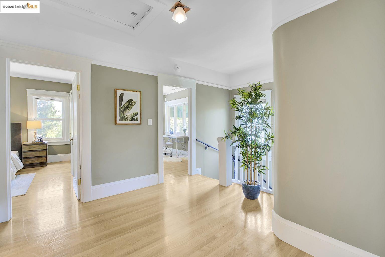 Detail Gallery Image 34 of 51 For 2134 Ward St, Berkeley,  CA 94705 - 4 Beds | 2 Baths