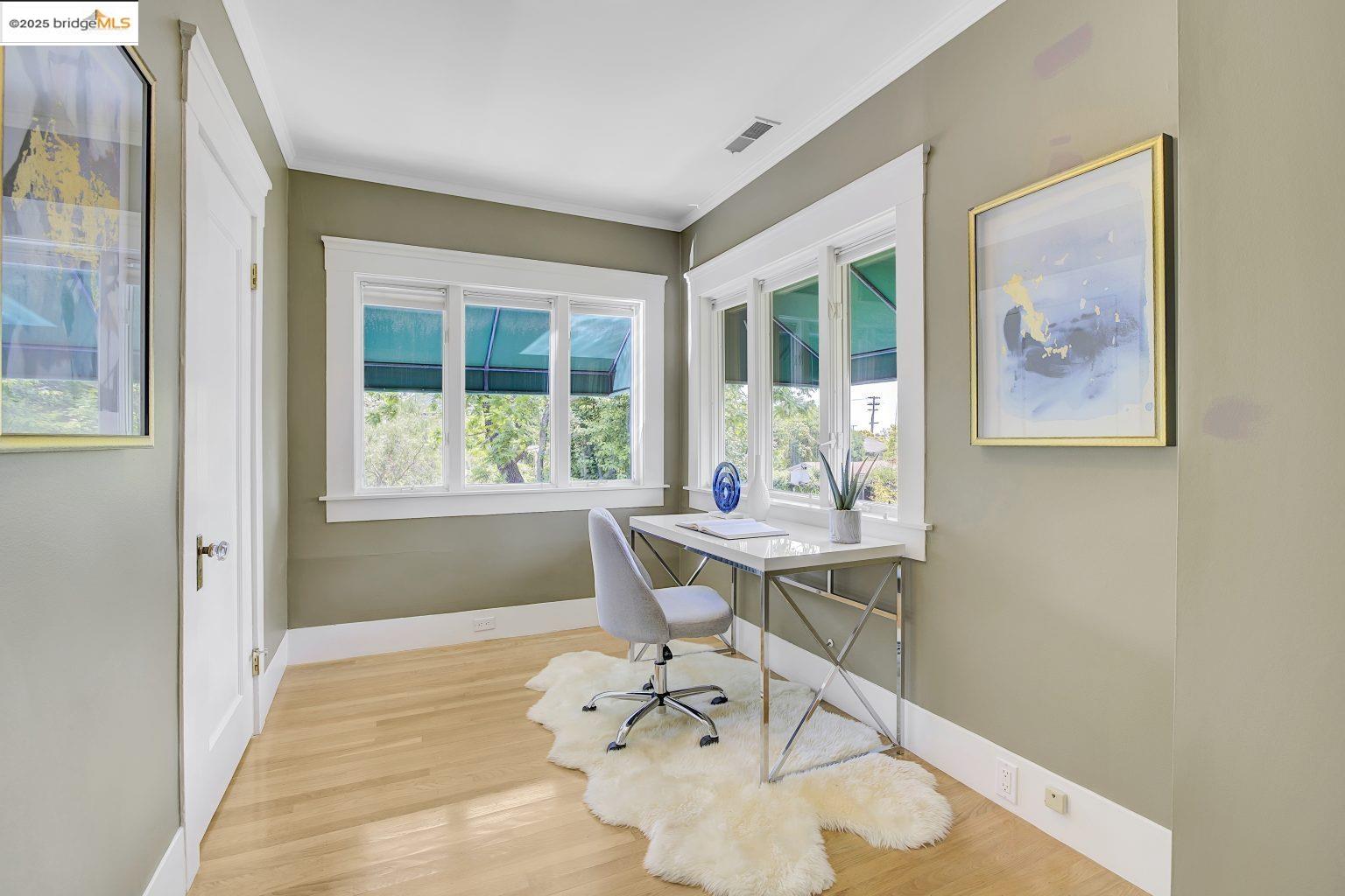 Detail Gallery Image 35 of 51 For 2134 Ward St, Berkeley,  CA 94705 - 4 Beds | 2 Baths