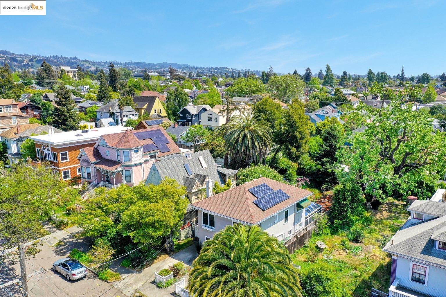 Detail Gallery Image 47 of 51 For 2134 Ward St, Berkeley,  CA 94705 - 4 Beds | 2 Baths
