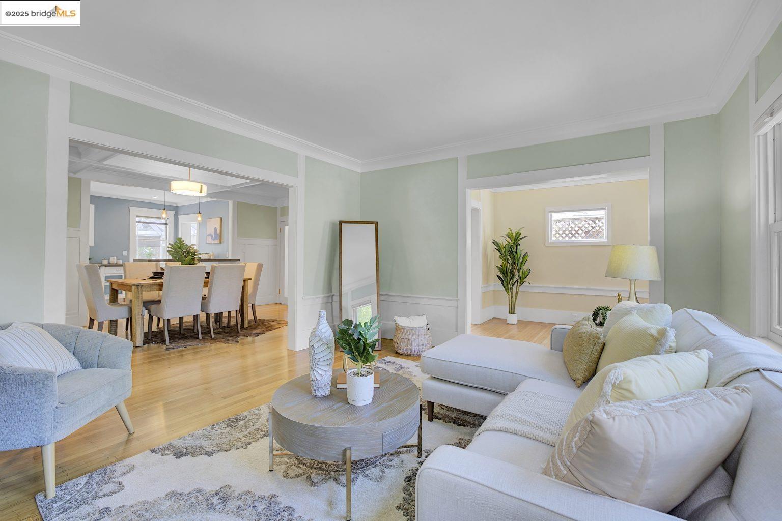 Detail Gallery Image 7 of 51 For 2134 Ward St, Berkeley,  CA 94705 - 4 Beds | 2 Baths