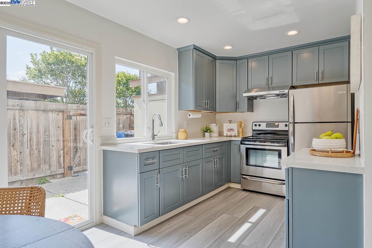 Detail Gallery Image 16 of 32 For 4654 Balboa Way, Fremont,  CA 94536 - 2 Beds | 1/1 Baths