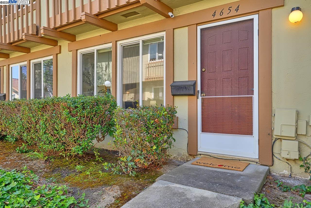 Detail Gallery Image 4 of 32 For 4654 Balboa Way, Fremont,  CA 94536 - 2 Beds | 1/1 Baths