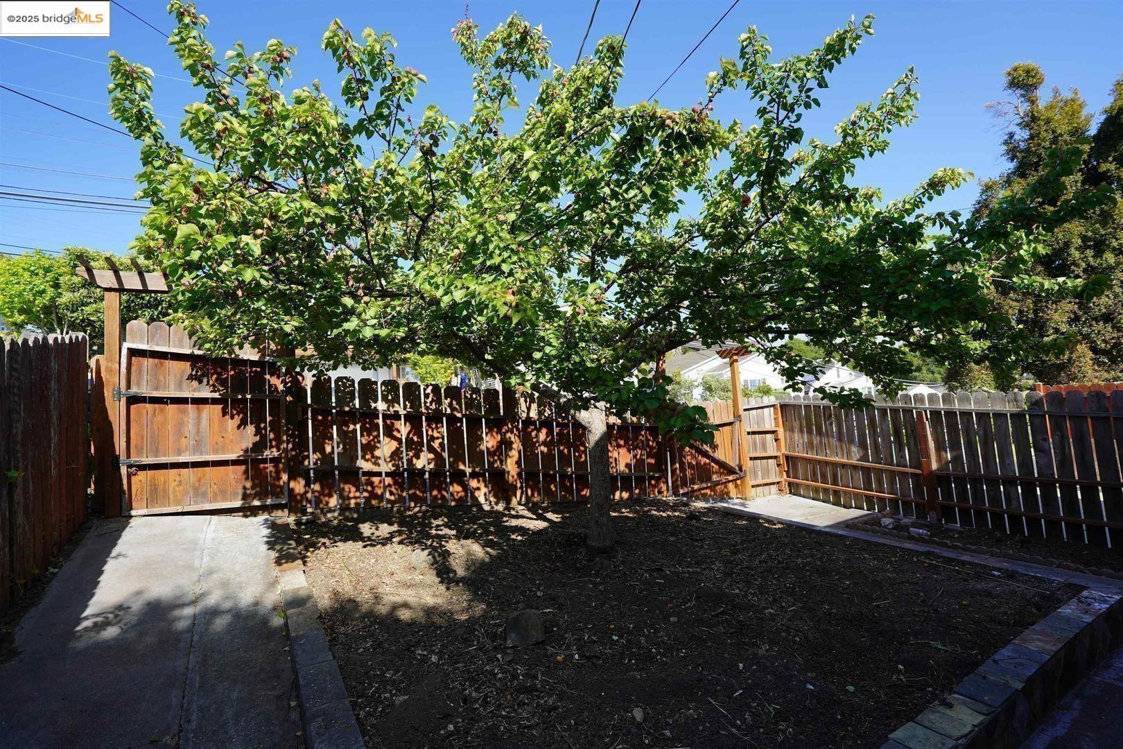 Detail Gallery Image 28 of 29 For 6084 Monterey Ave, Richmond,  CA 94805 - 5 Beds | 2/1 Baths