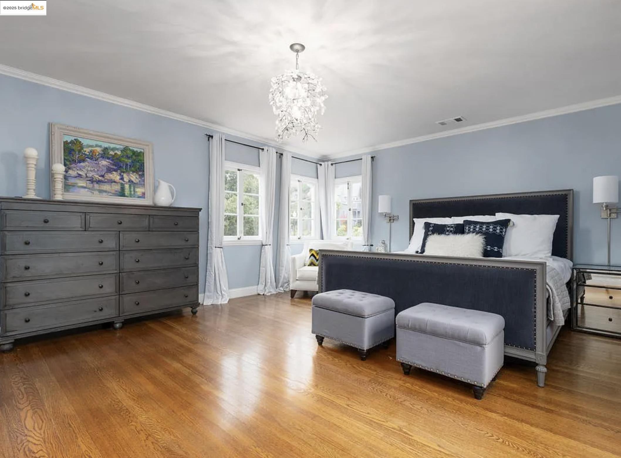 801 Grosvenor Pl, Oakland, California 94610, 3 Bedrooms Bedrooms, 9 Rooms Rooms,3 BathroomsBathrooms,Residential Lease,For Rent,801 Grosvenor Pl,41096407