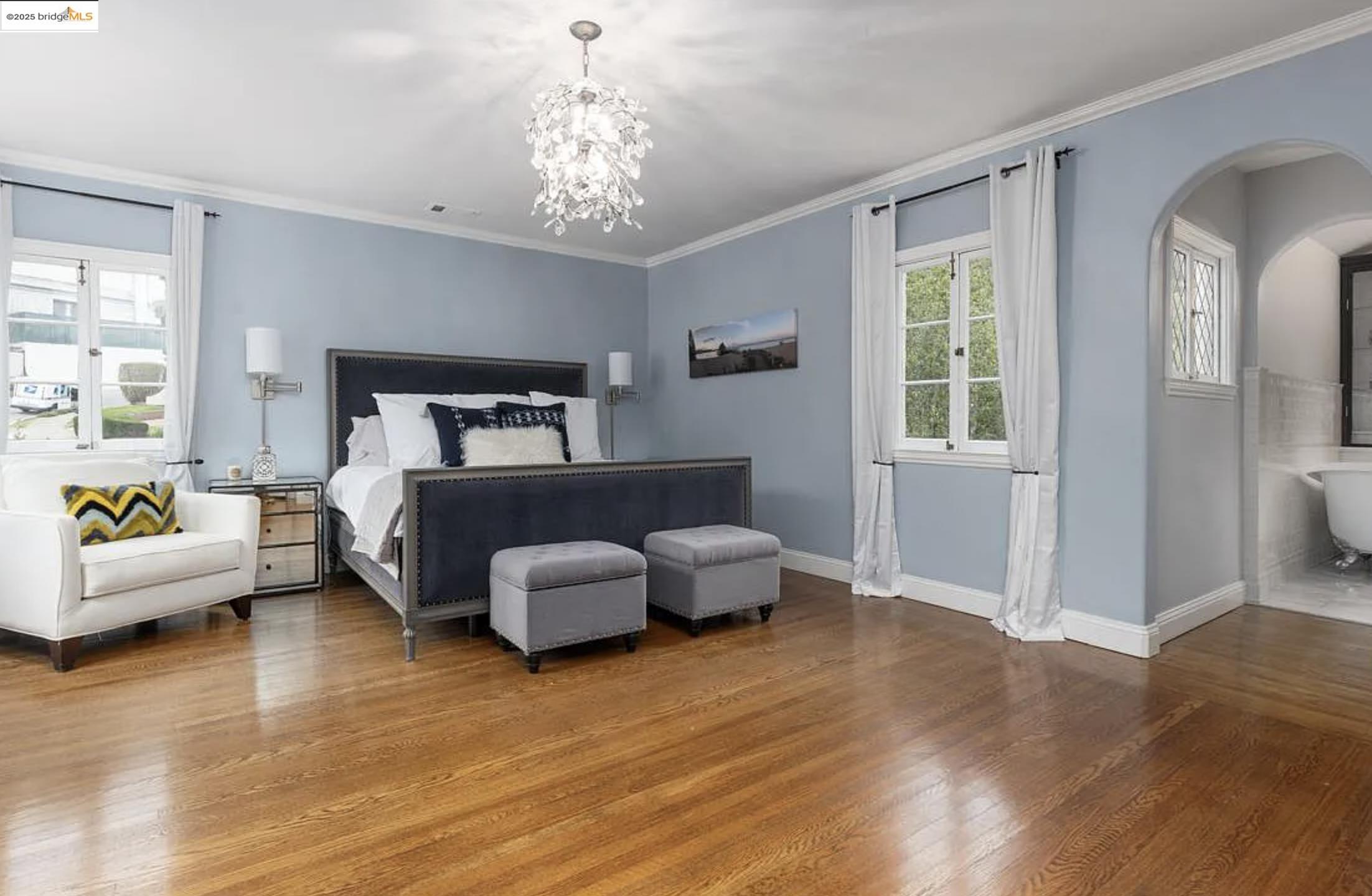 801 Grosvenor Pl, Oakland, California 94610, 3 Bedrooms Bedrooms, 9 Rooms Rooms,3 BathroomsBathrooms,Residential Lease,For Rent,801 Grosvenor Pl,41096407