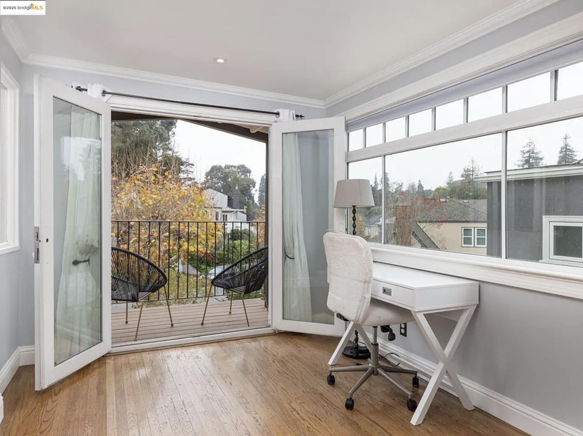 801 Grosvenor Pl, Oakland, California 94610, 3 Bedrooms Bedrooms, 9 Rooms Rooms,3 BathroomsBathrooms,Residential Lease,For Rent,801 Grosvenor Pl,41096407
