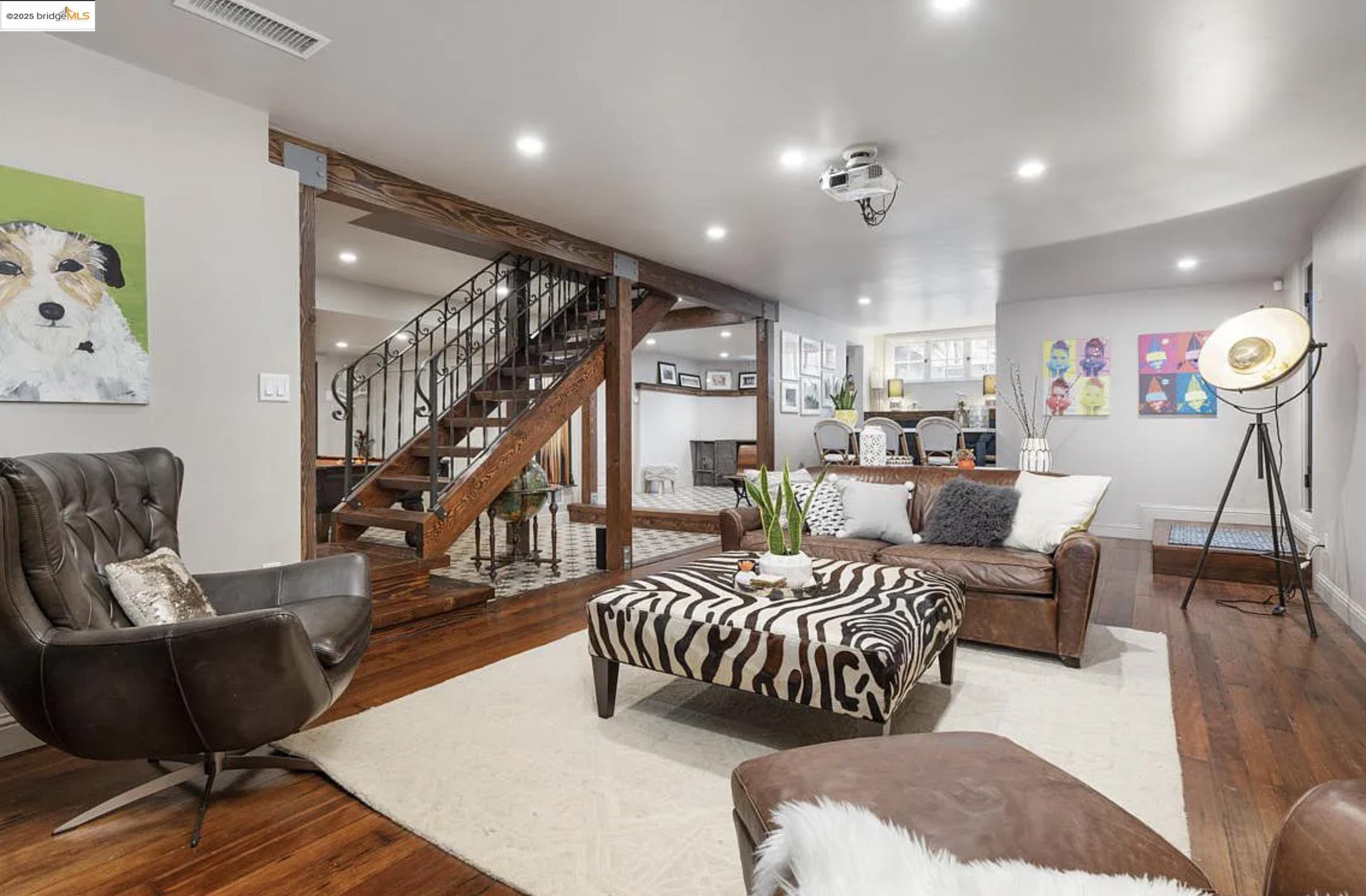 801 Grosvenor Pl, Oakland, California 94610, 3 Bedrooms Bedrooms, 9 Rooms Rooms,3 BathroomsBathrooms,Residential Lease,For Rent,801 Grosvenor Pl,41096407