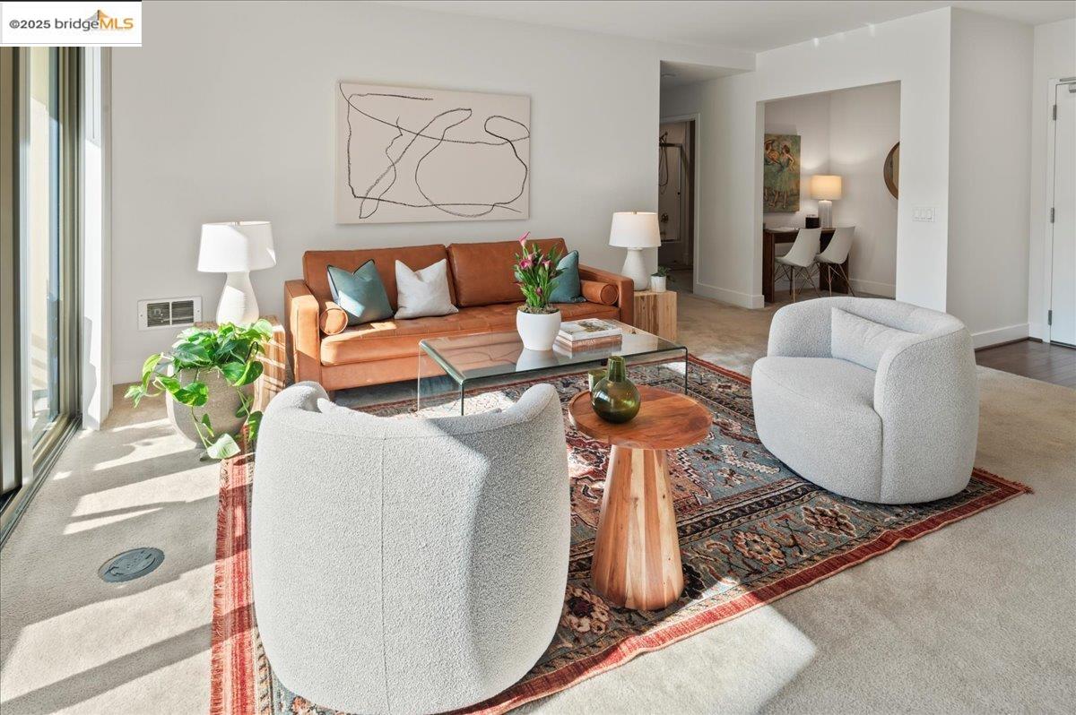 Detail Gallery Image 11 of 48 For 438 W Grand Ave #627,  Oakland,  CA 94612 - 2 Beds | 2 Baths