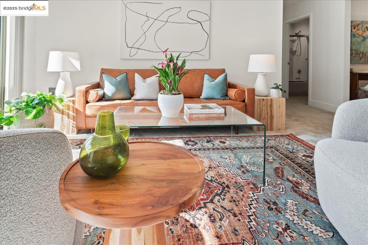 Detail Gallery Image 13 of 48 For 438 W Grand Ave #627,  Oakland,  CA 94612 - 2 Beds | 2 Baths