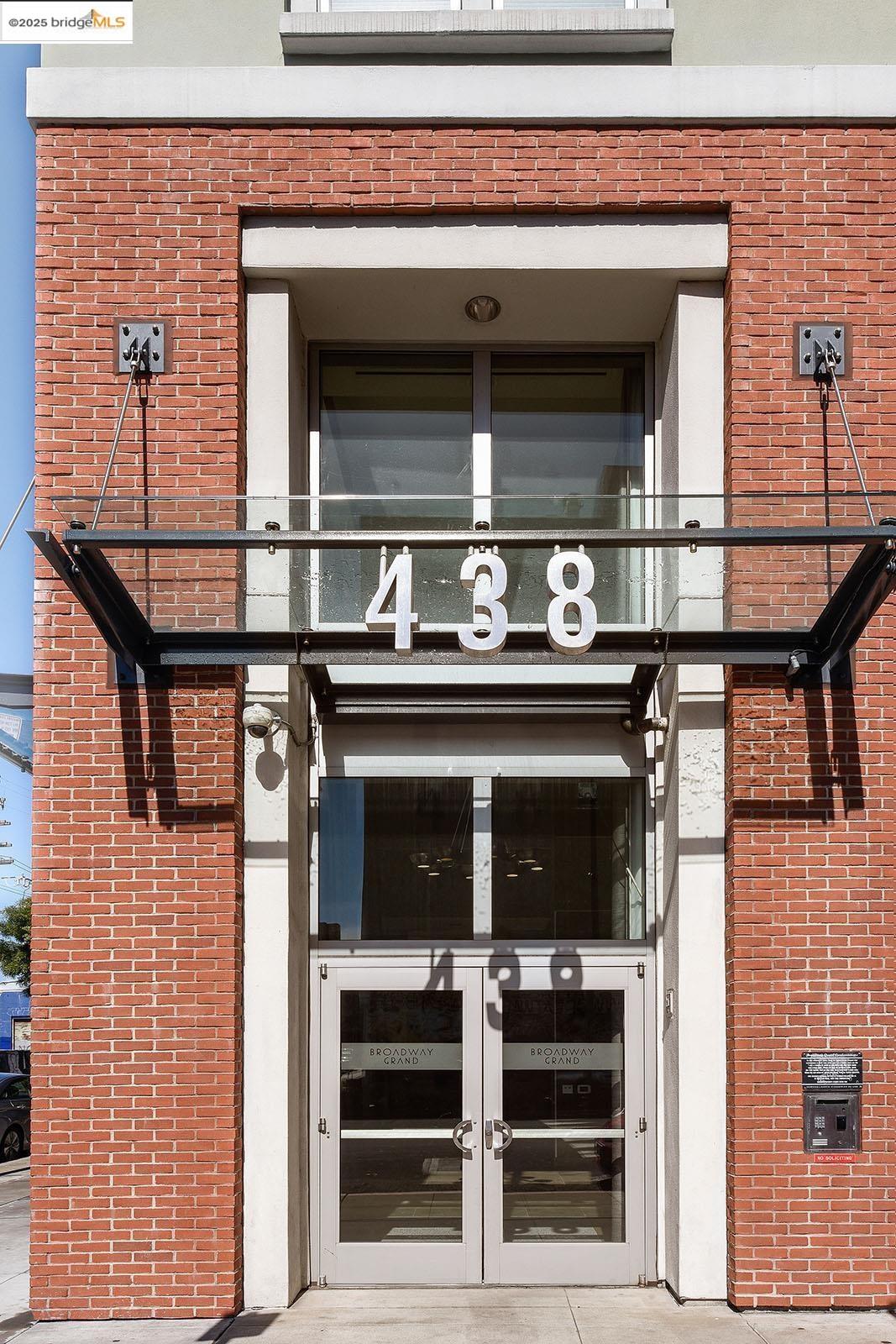 Detail Gallery Image 4 of 43 For 438 W Grand Ave #627,  Oakland,  CA 94612 - 2 Beds | 2 Baths