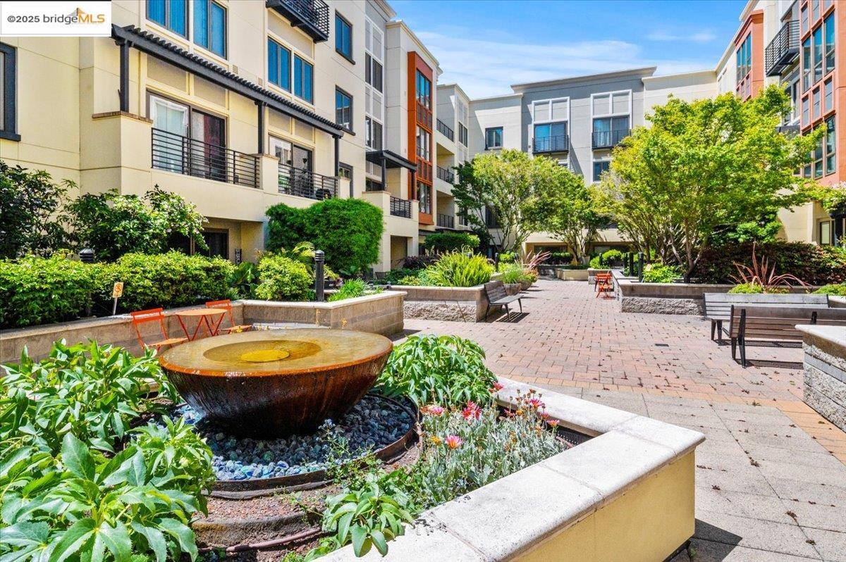 Detail Gallery Image 31 of 43 For 438 W Grand Ave #627,  Oakland,  CA 94612 - 2 Beds | 2 Baths