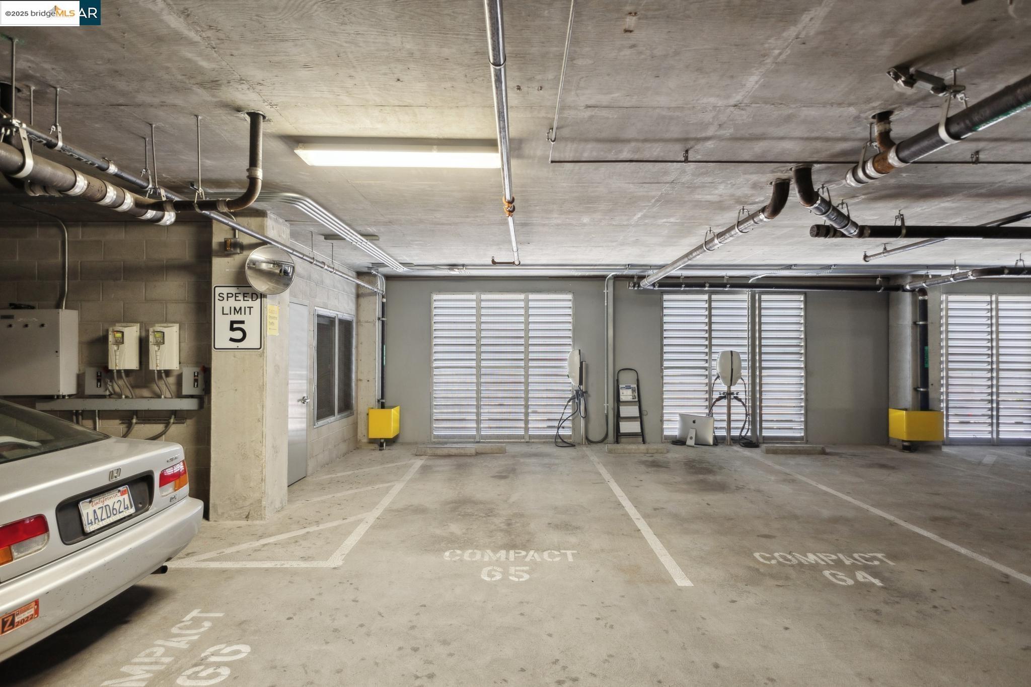 Detail Gallery Image 34 of 43 For 438 W Grand Ave #627,  Oakland,  CA 94612 - 2 Beds | 2 Baths