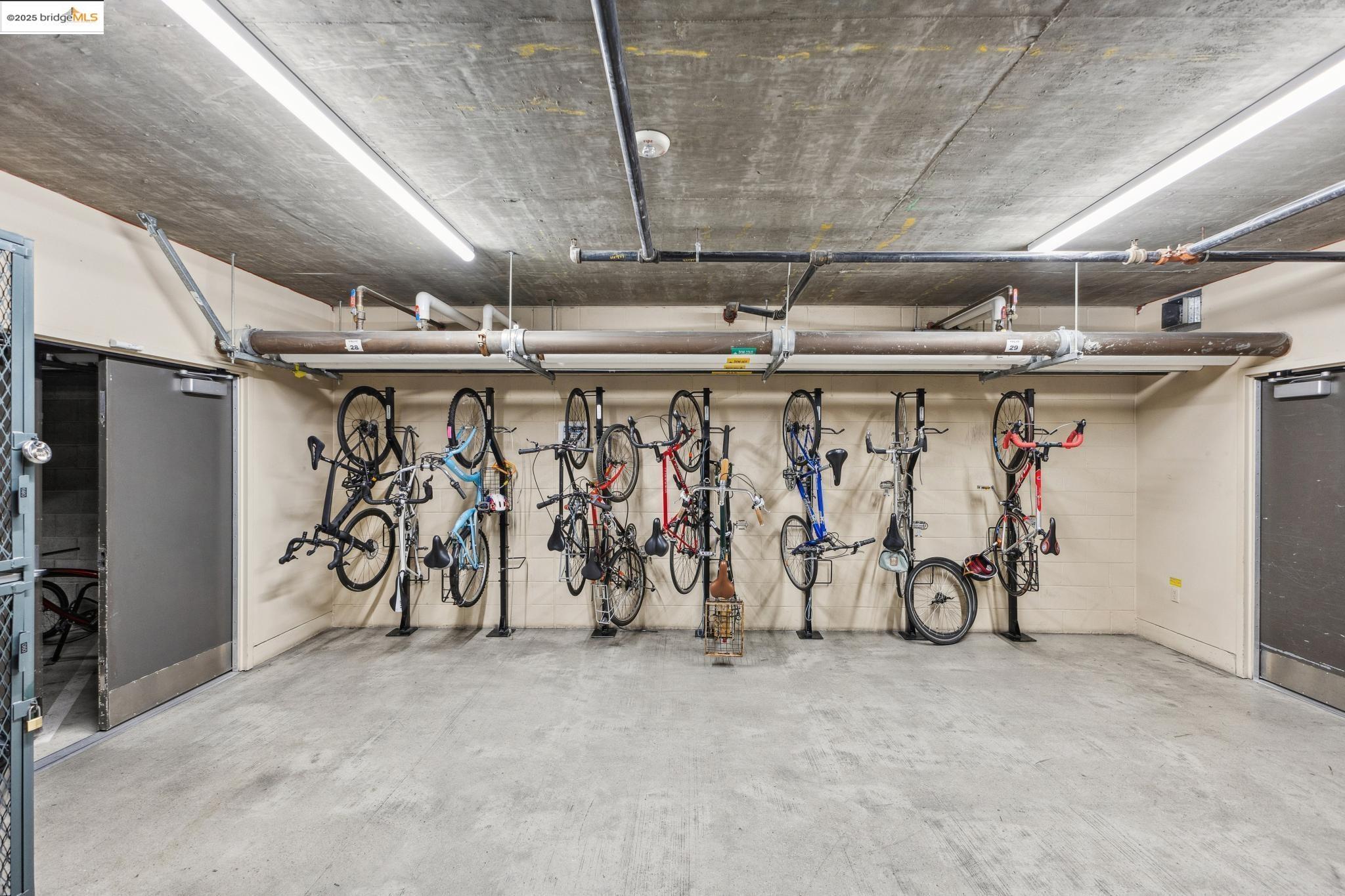 Detail Gallery Image 36 of 43 For 438 W Grand Ave #627,  Oakland,  CA 94612 - 2 Beds | 2 Baths
