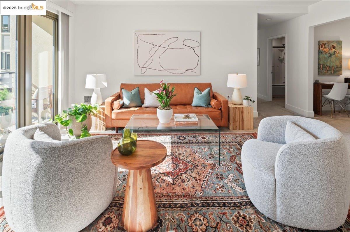 Detail Gallery Image 9 of 48 For 438 W Grand Ave #627,  Oakland,  CA 94612 - 2 Beds | 2 Baths