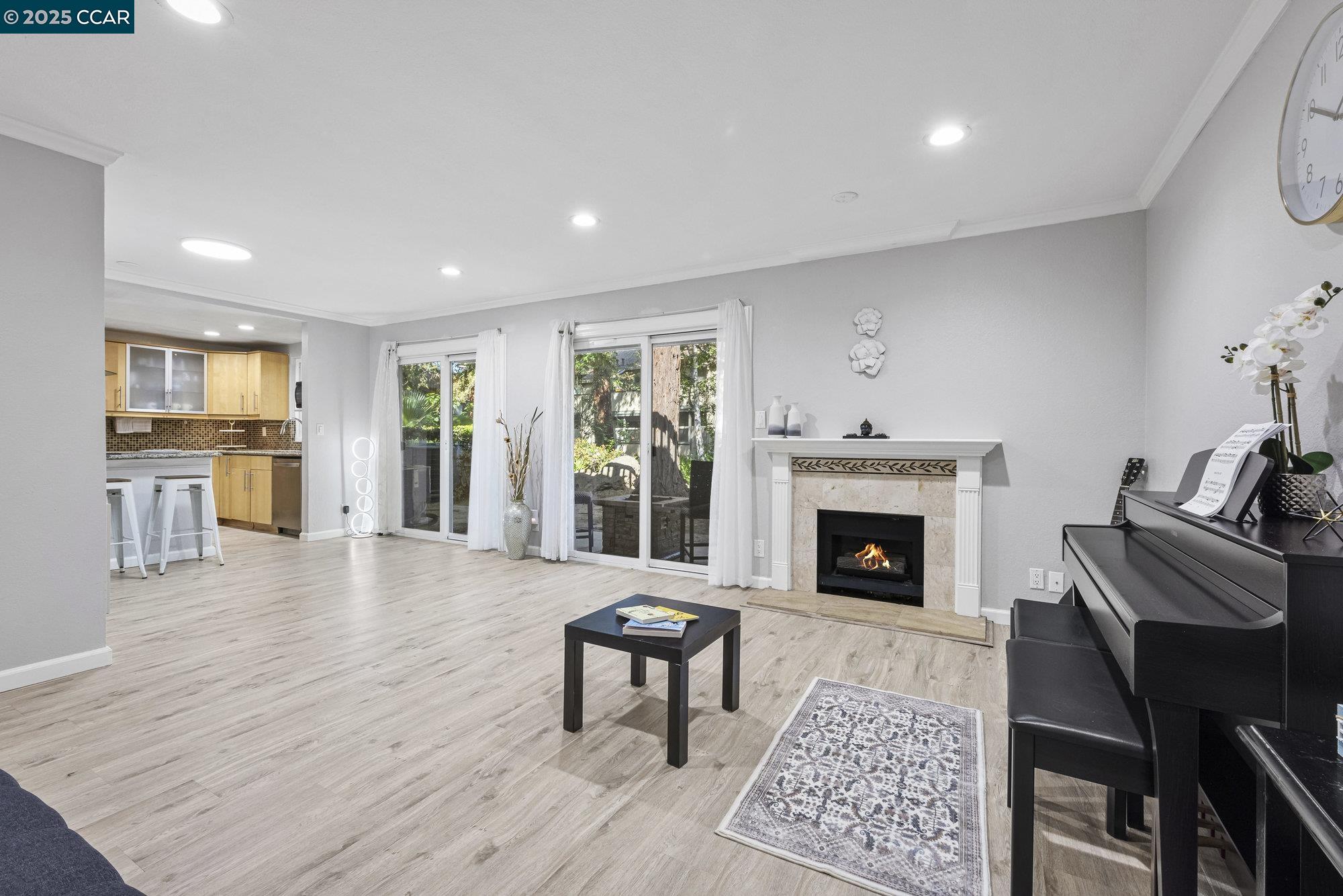 Detail Gallery Image 6 of 38 For 1117 Indian Summer Ct, San Jose,  CA 95122 - 2 Beds | 1 Baths