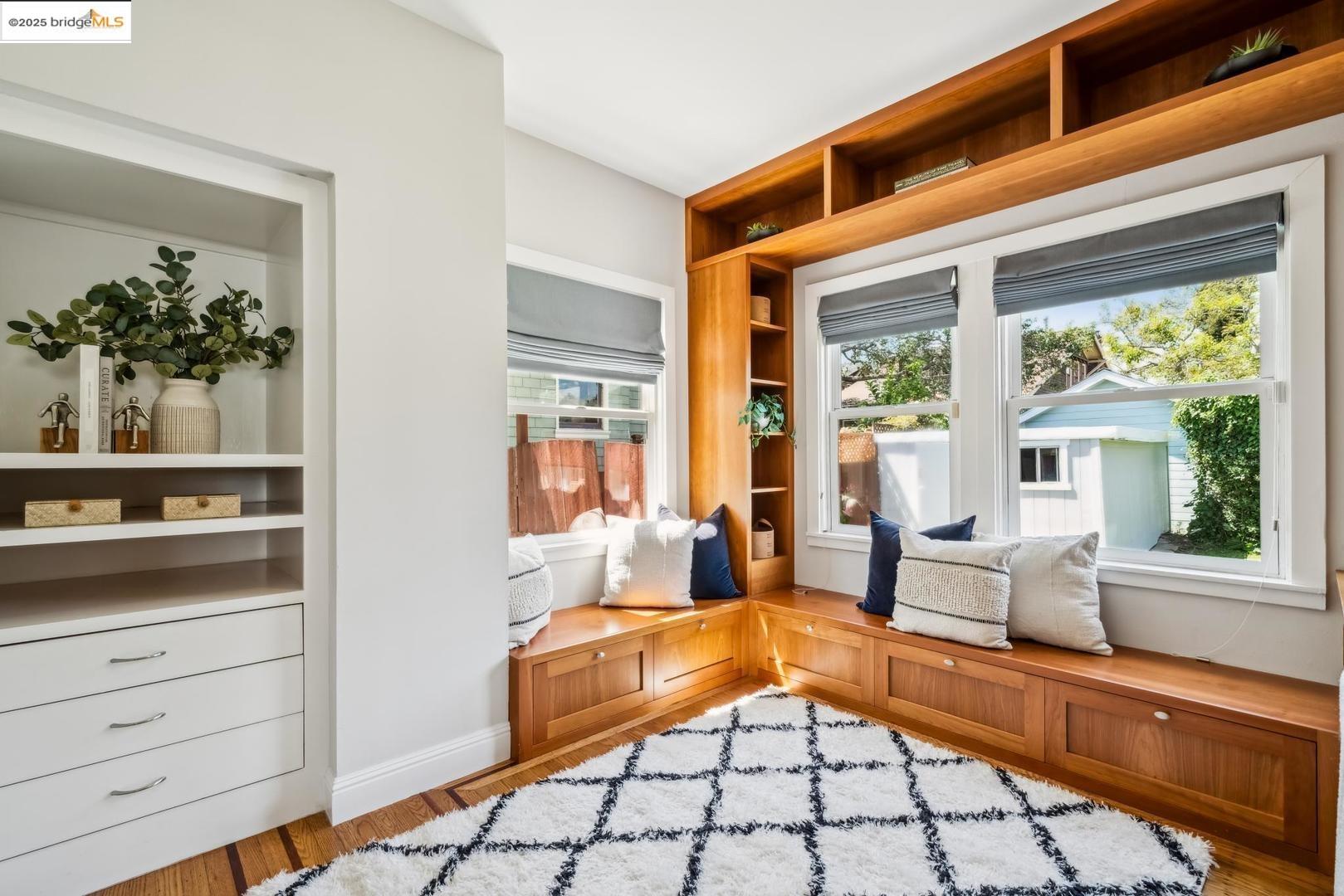 Detail Gallery Image 23 of 54 For 5490 Kales Ave, Oakland,  CA 94618 - 4 Beds | 2/1 Baths