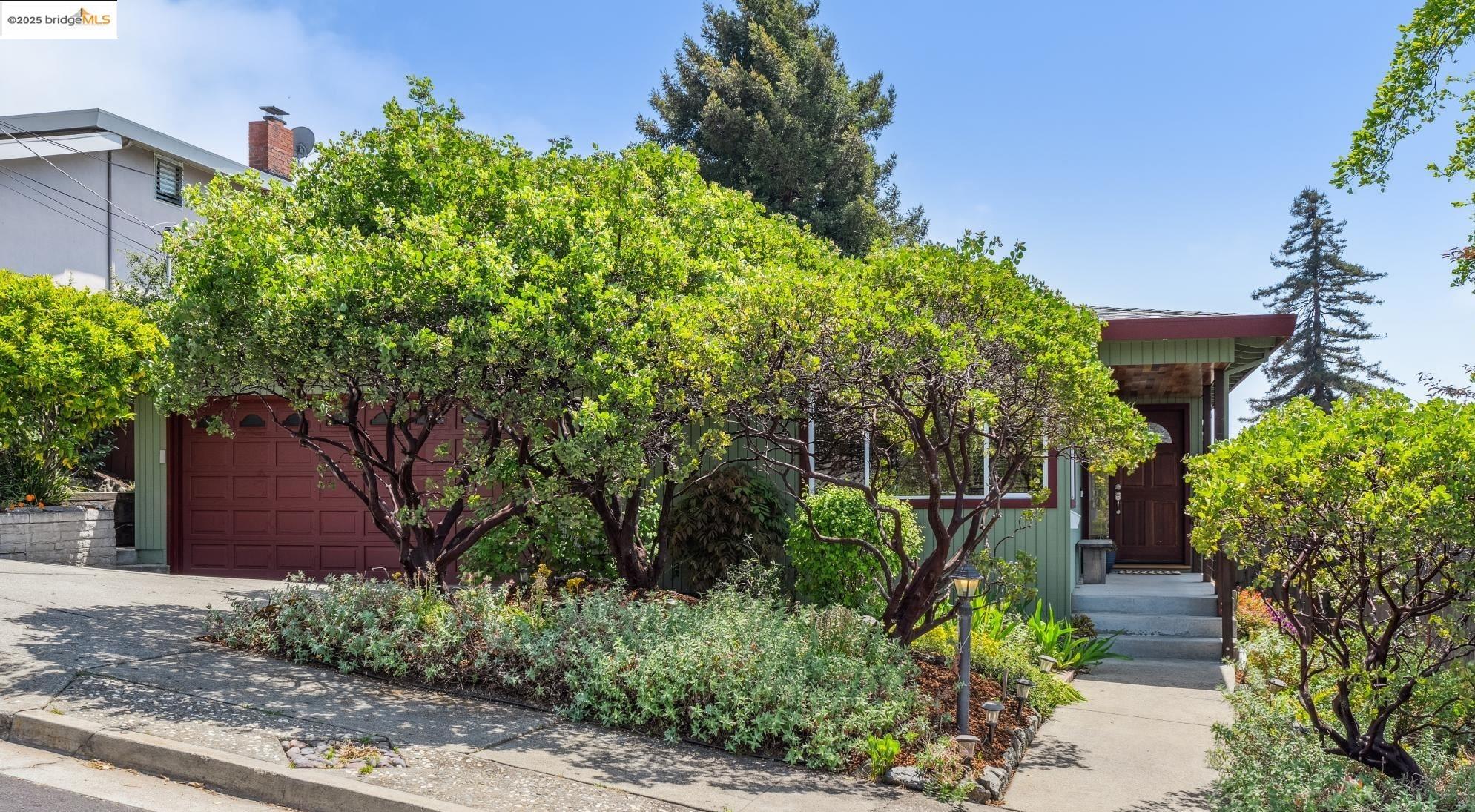 Detail Gallery Image 1 of 55 For 7308 Potrero Ave, El Cerrito,  CA 94530 - 3 Beds | 2 Baths