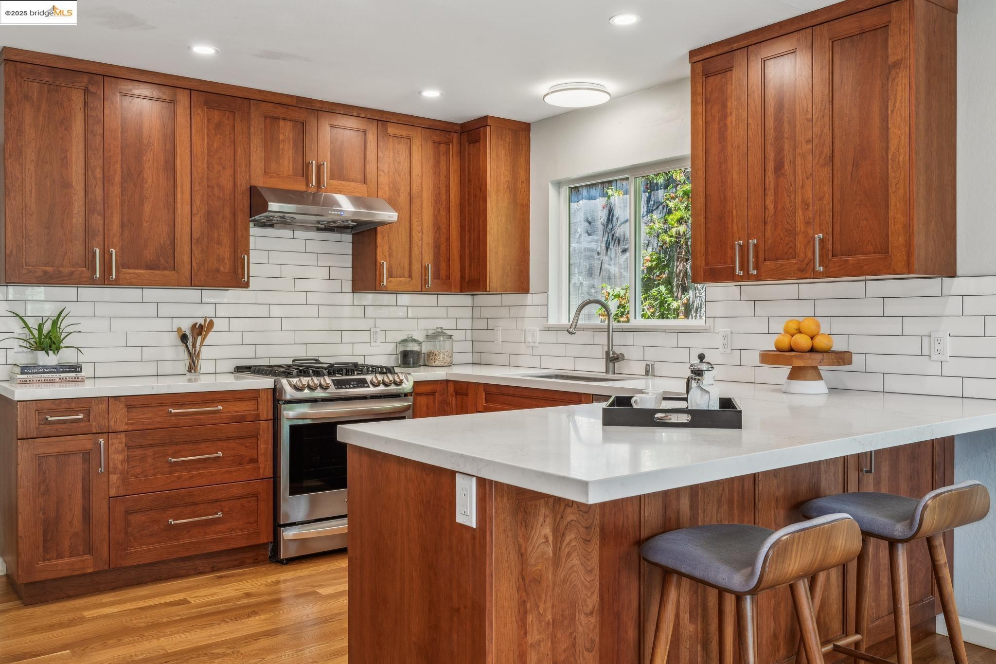 Detail Gallery Image 18 of 55 For 7308 Potrero Ave, El Cerrito,  CA 94530 - 3 Beds | 2 Baths