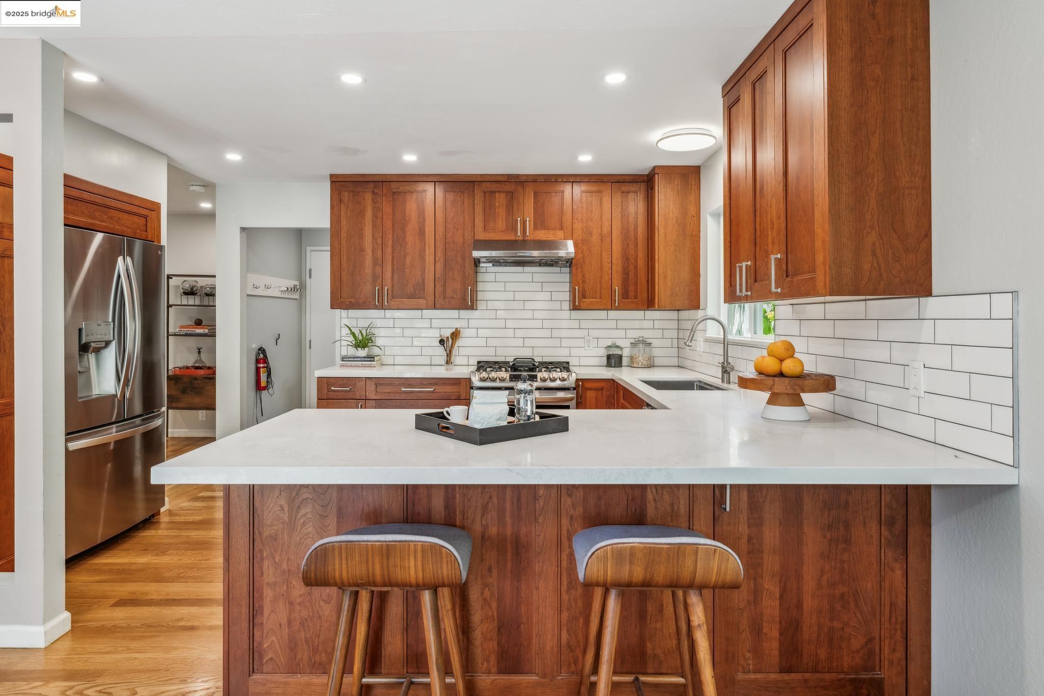 Detail Gallery Image 19 of 55 For 7308 Potrero Ave, El Cerrito,  CA 94530 - 3 Beds | 2 Baths
