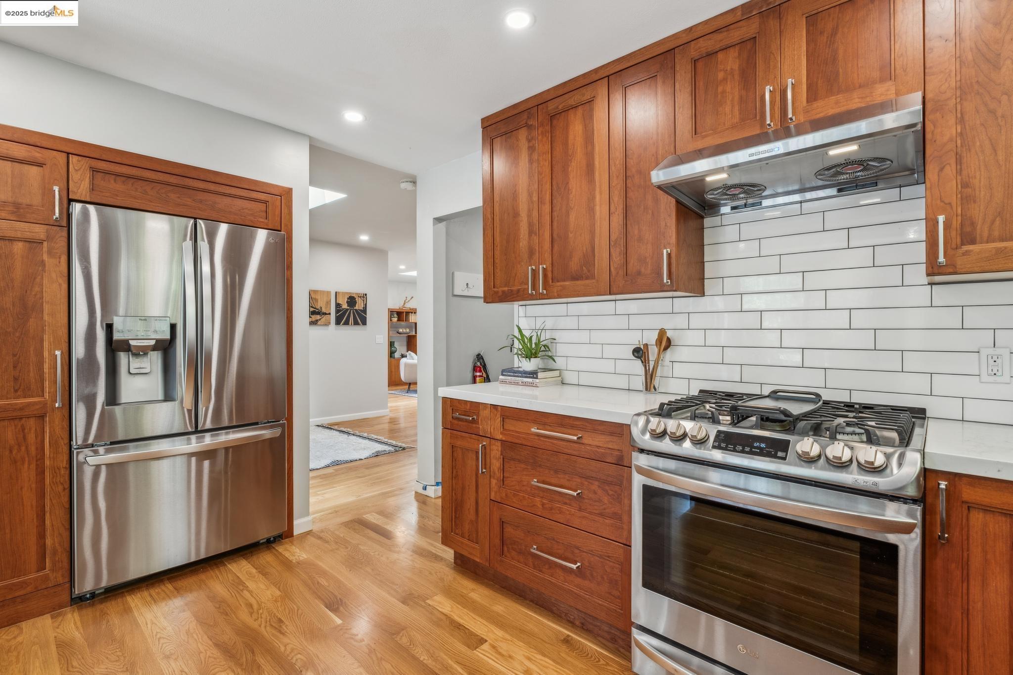 Detail Gallery Image 20 of 55 For 7308 Potrero Ave, El Cerrito,  CA 94530 - 3 Beds | 2 Baths