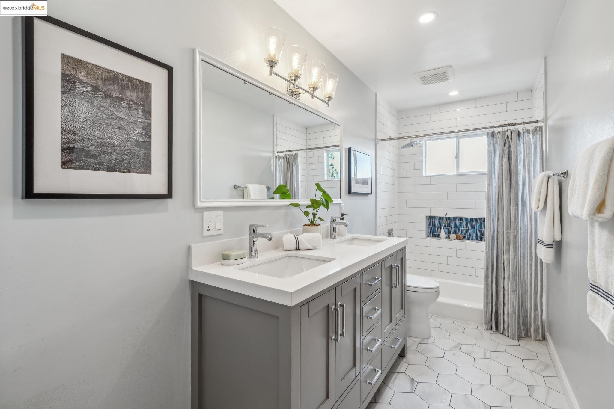 Detail Gallery Image 34 of 55 For 7308 Potrero Ave, El Cerrito,  CA 94530 - 3 Beds | 2 Baths