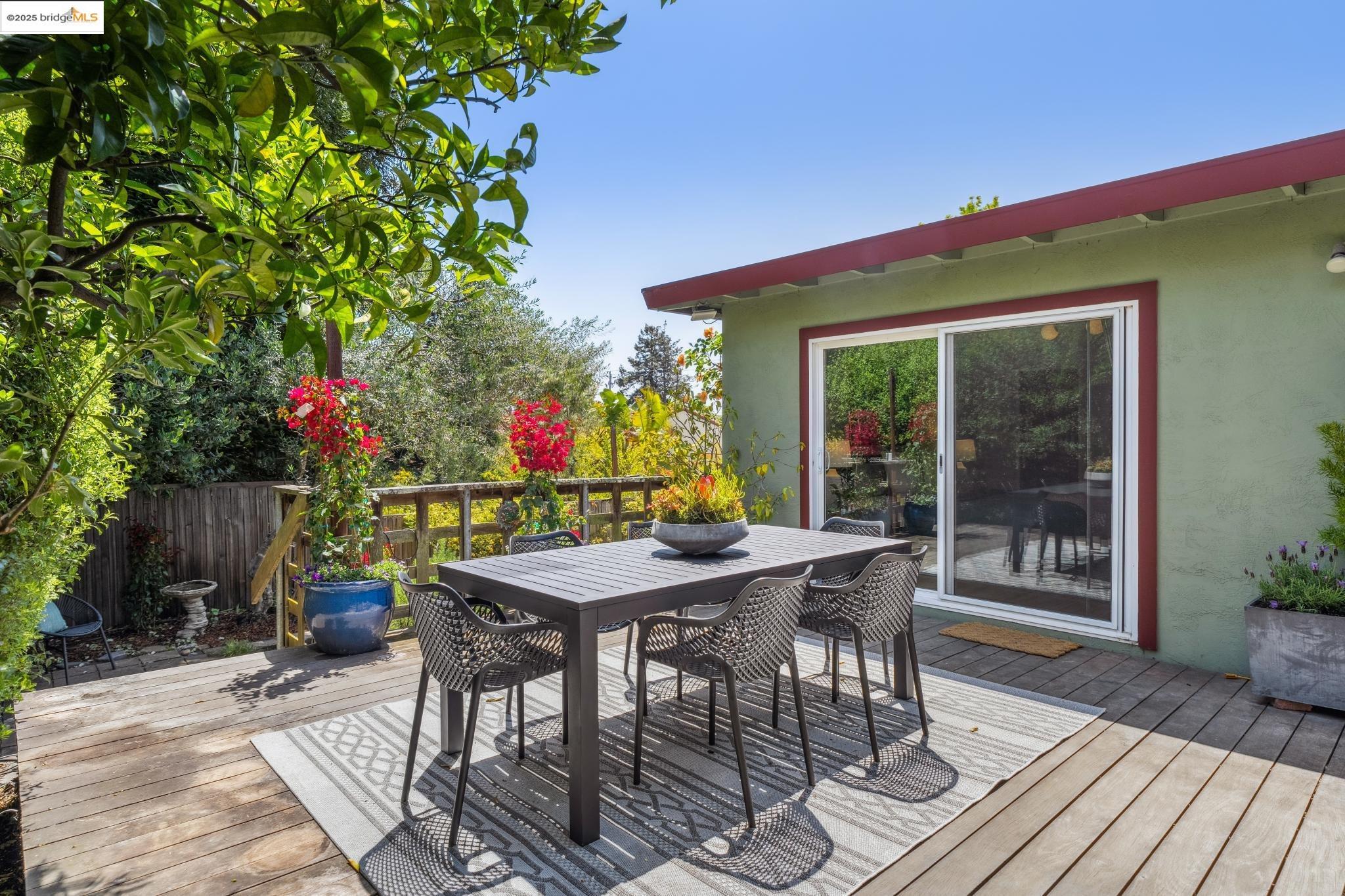Detail Gallery Image 46 of 55 For 7308 Potrero Ave, El Cerrito,  CA 94530 - 3 Beds | 2 Baths