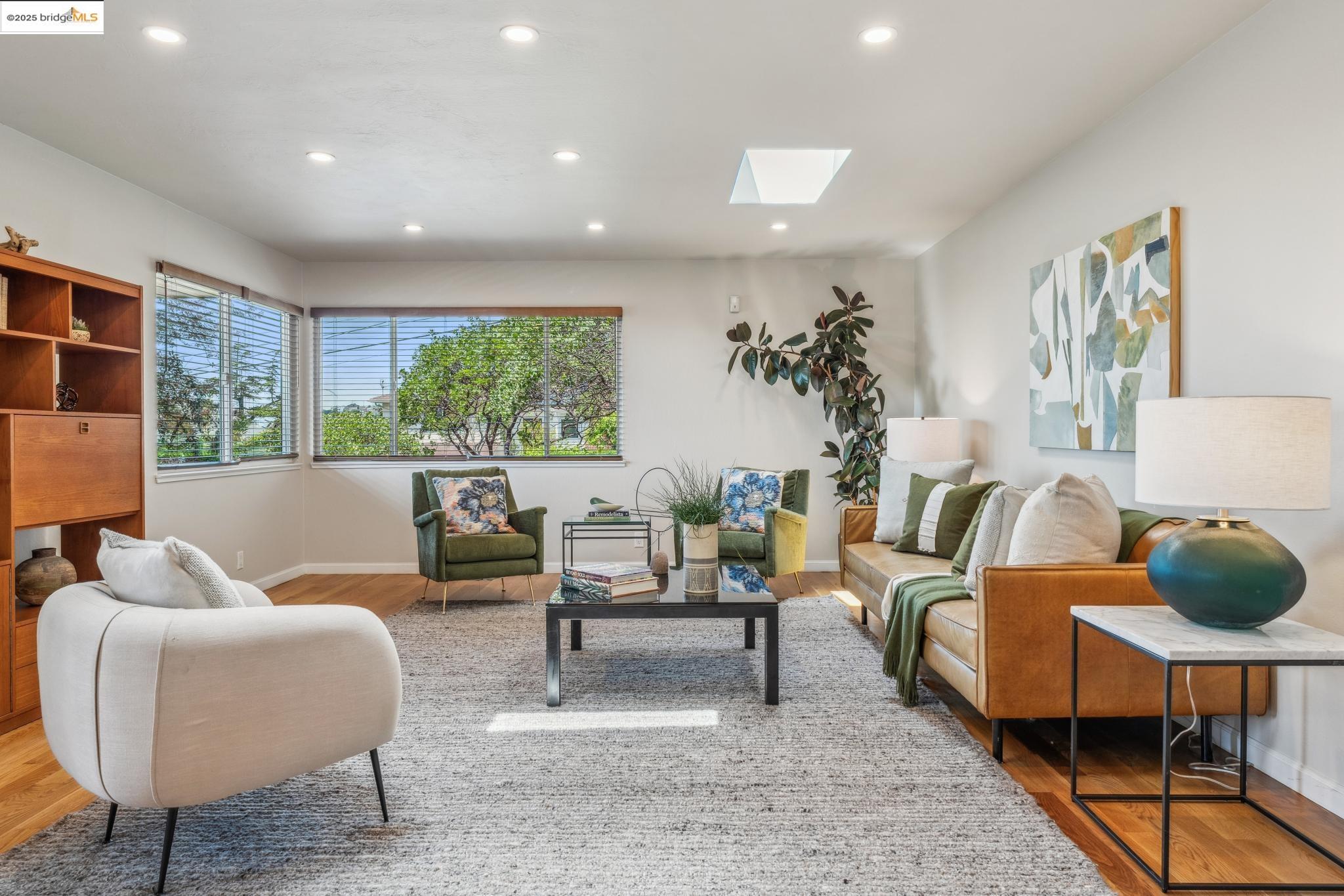 Detail Gallery Image 8 of 55 For 7308 Potrero Ave, El Cerrito,  CA 94530 - 3 Beds | 2 Baths