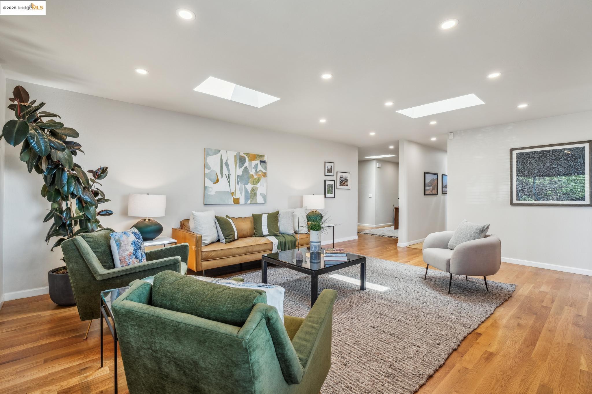Detail Gallery Image 9 of 55 For 7308 Potrero Ave, El Cerrito,  CA 94530 - 3 Beds | 2 Baths