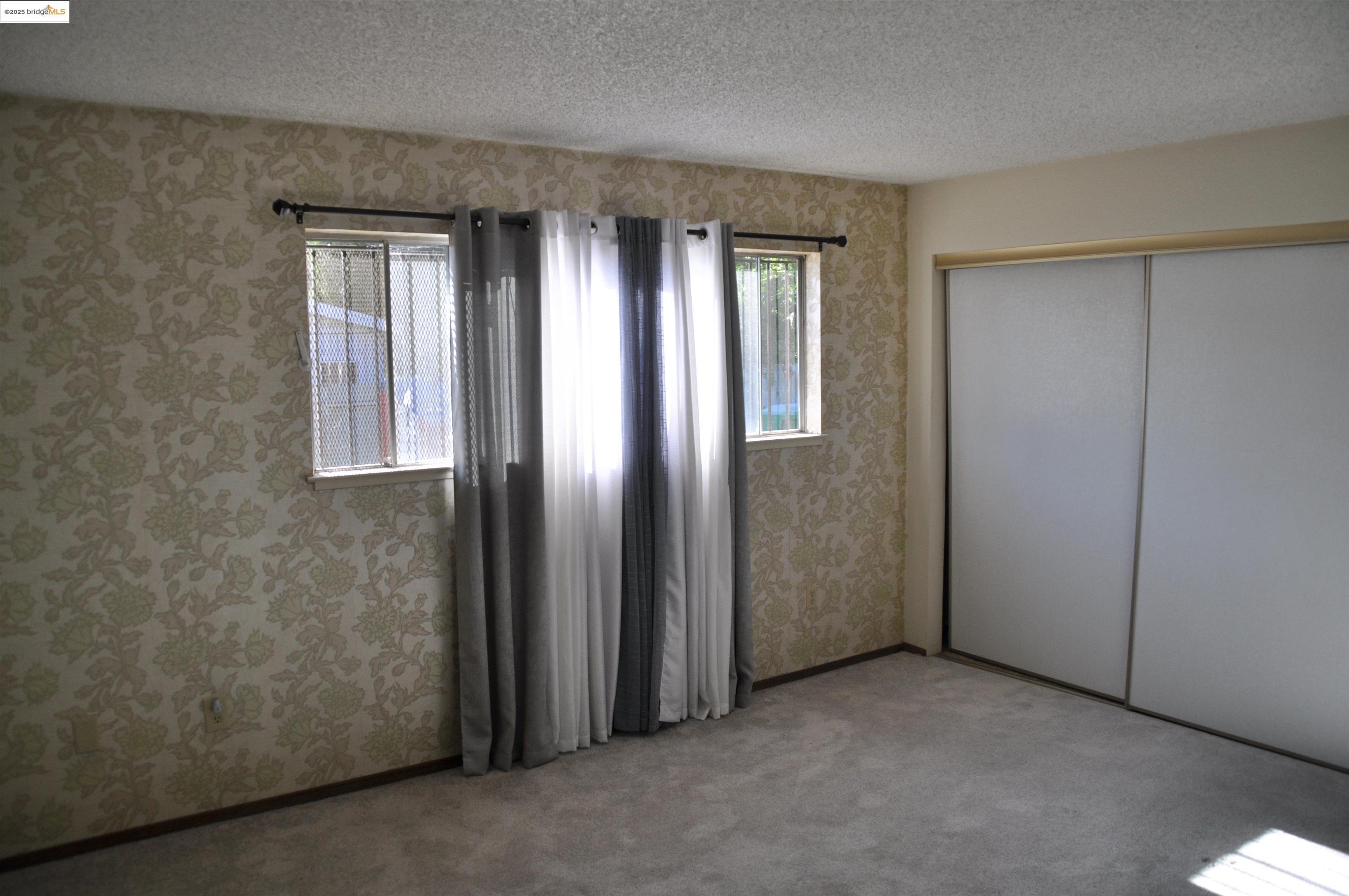 Detail Gallery Image 13 of 30 For 8219 New York Drive, Stockton,  CA 95210 - 2 Beds | 2 Baths