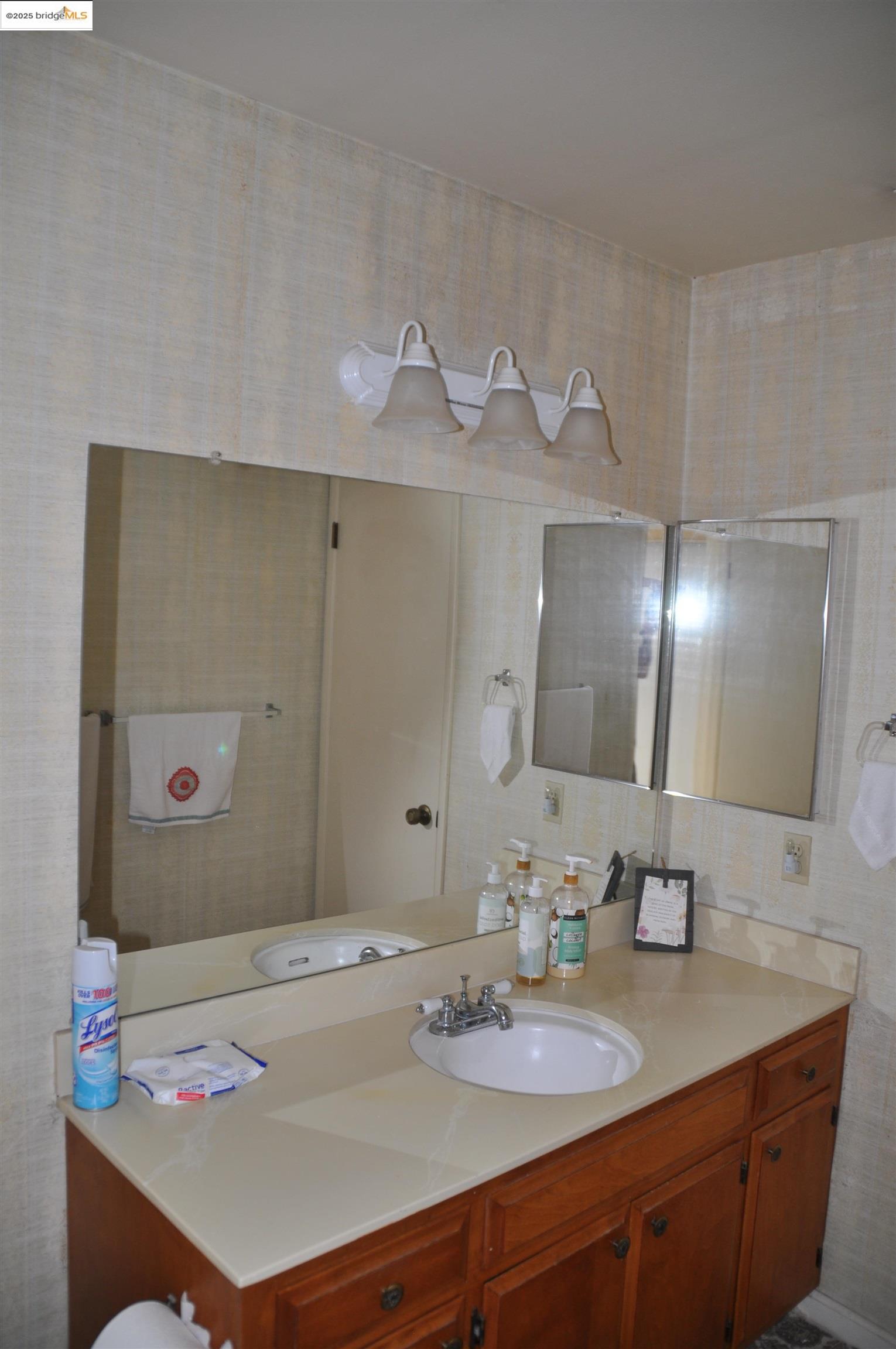 Detail Gallery Image 17 of 30 For 8219 New York Drive, Stockton,  CA 95210 - 2 Beds | 2 Baths