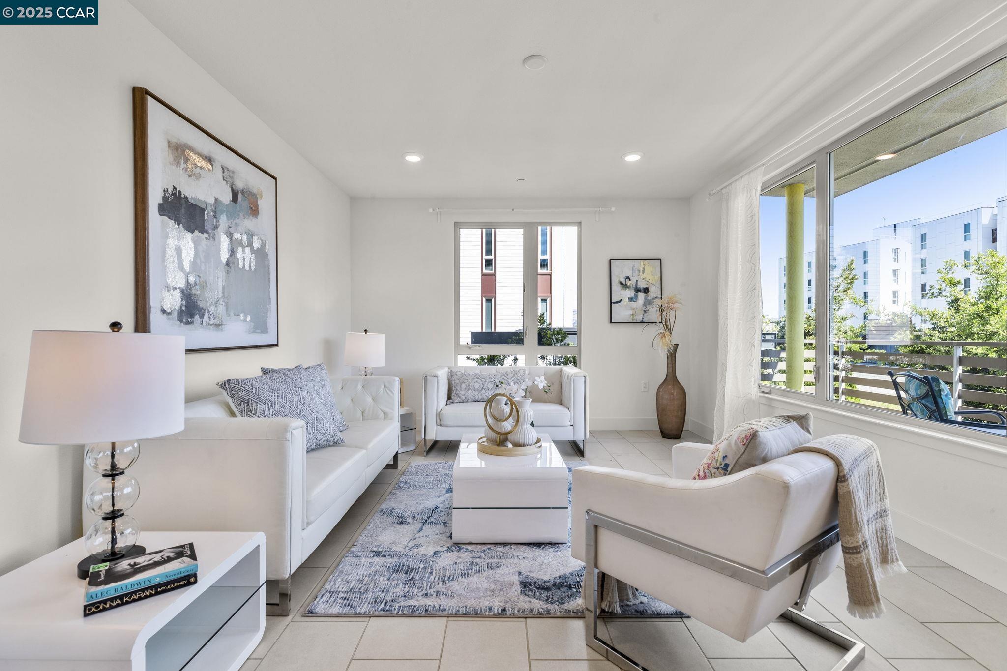 Detail Gallery Image 11 of 60 For 320 Riesling Ave #23,  Milpitas,  CA 95035 - 3 Beds | 2/1 Baths