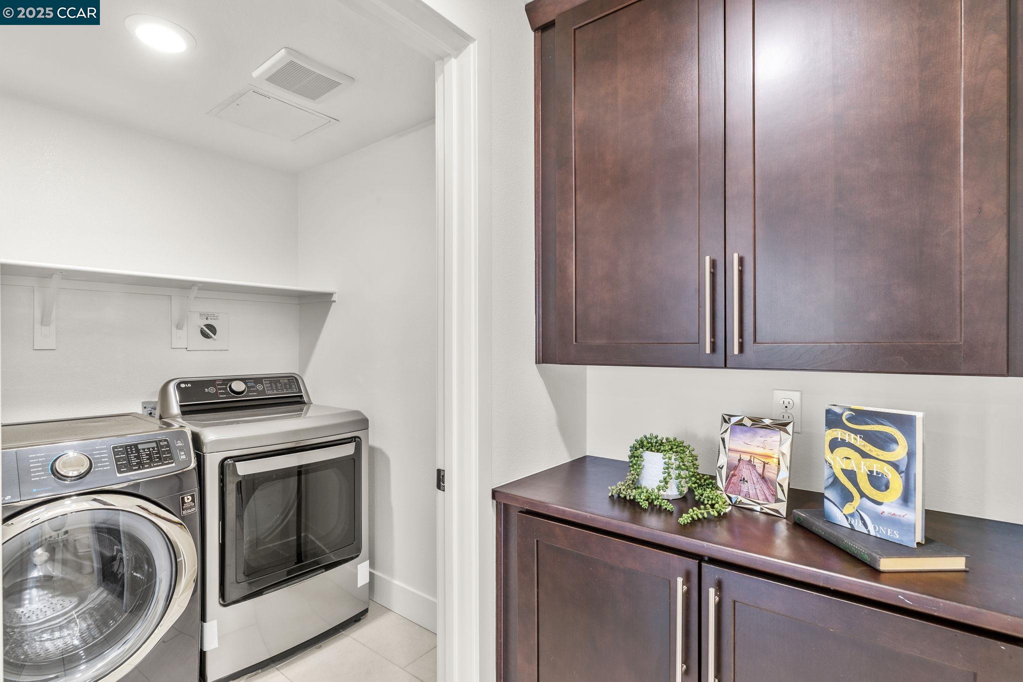 Detail Gallery Image 34 of 60 For 320 Riesling Ave #23,  Milpitas,  CA 95035 - 3 Beds | 2/1 Baths